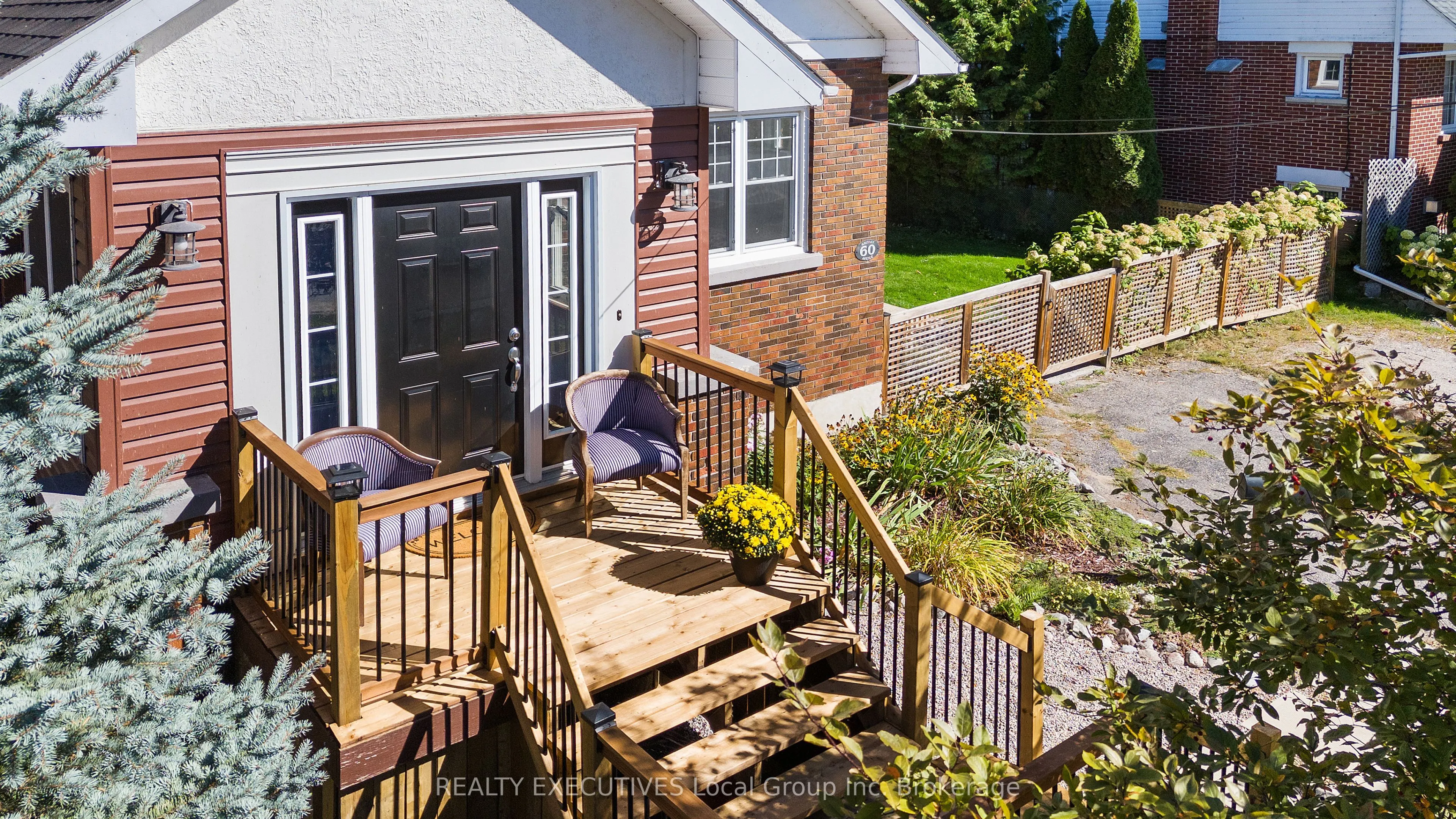 60 WHITNEY Avenue