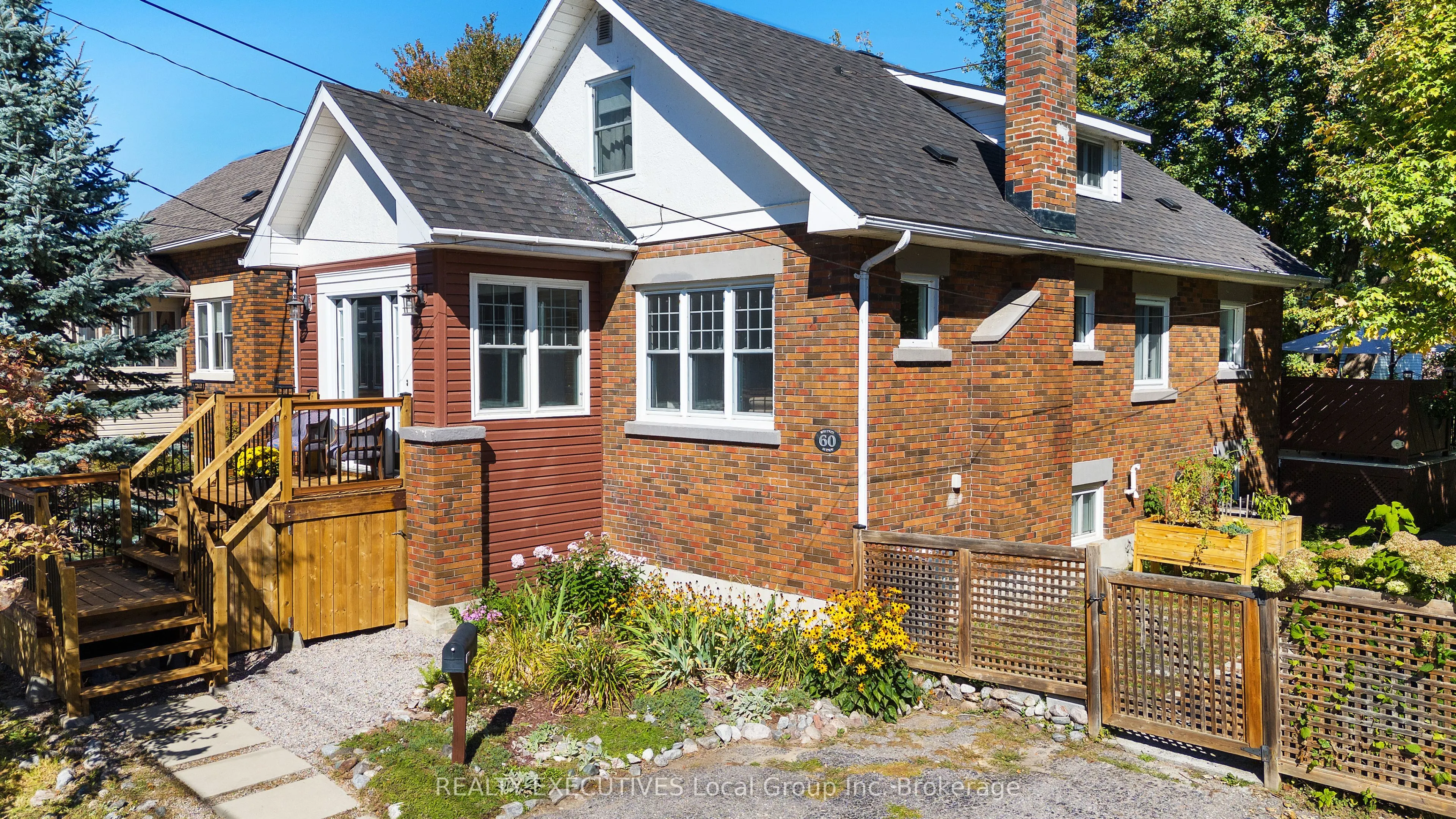 60 WHITNEY Avenue