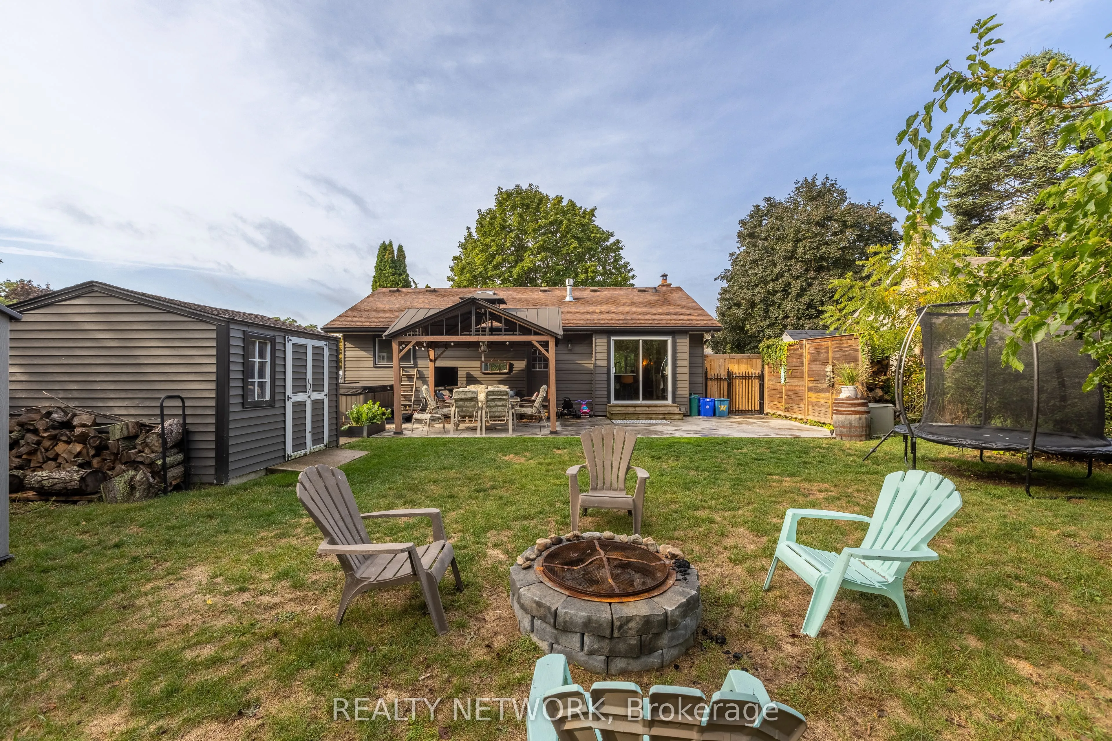 6 Cole Farm Boulevard
