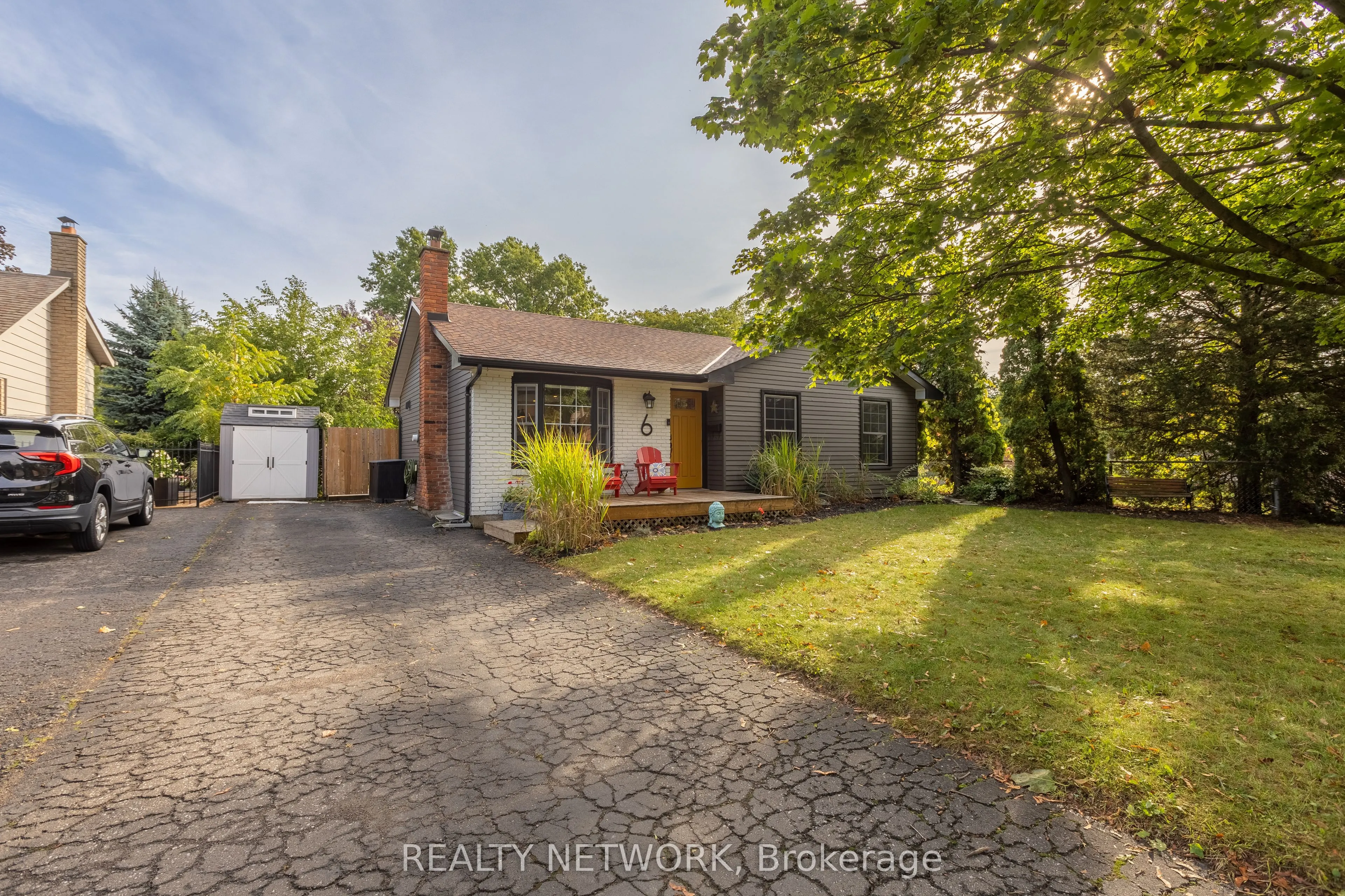 6 Cole Farm Boulevard
