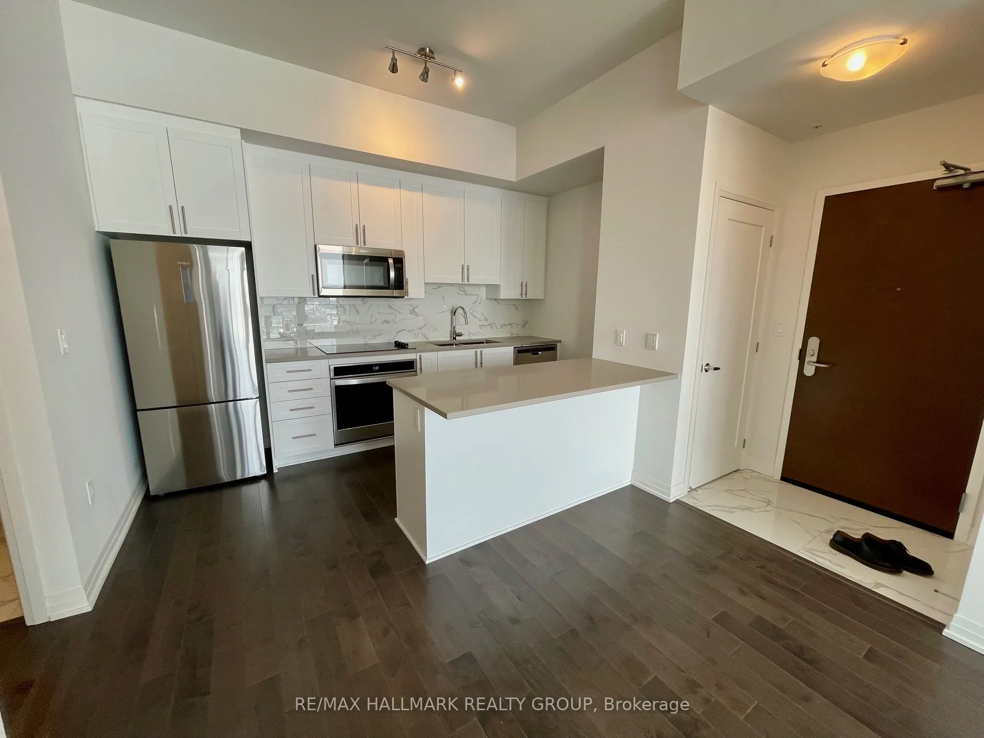 805 CARLING Avenue, #2406