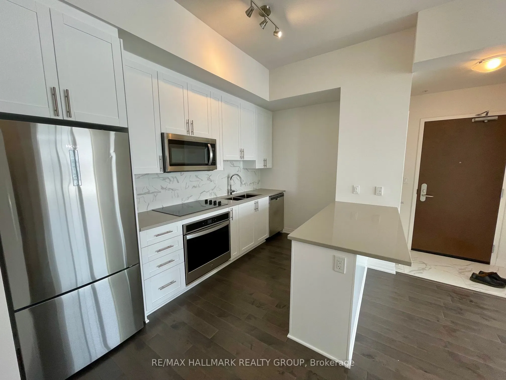 805 CARLING Avenue, #2406