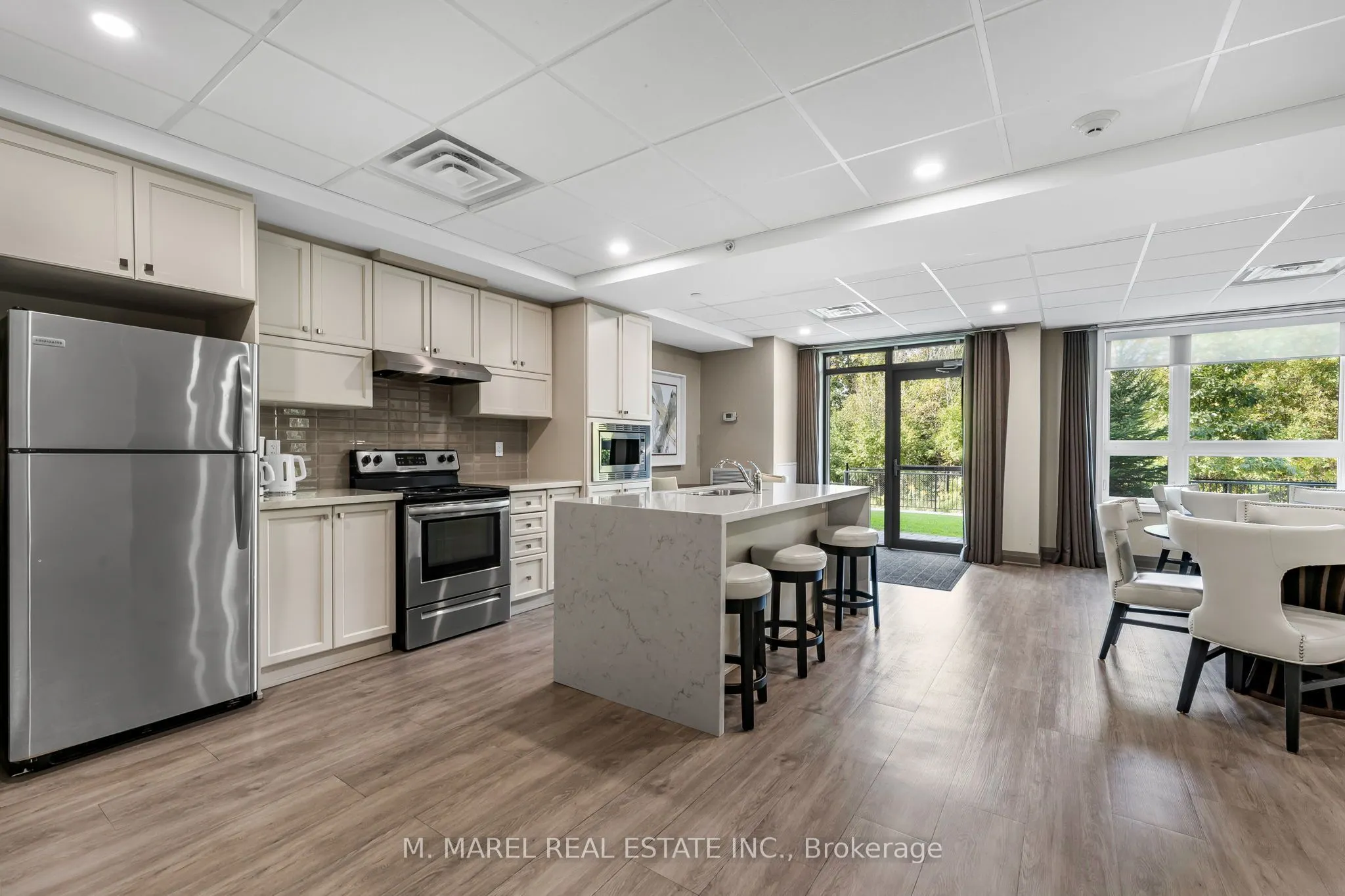125 Shoreview Place, #432