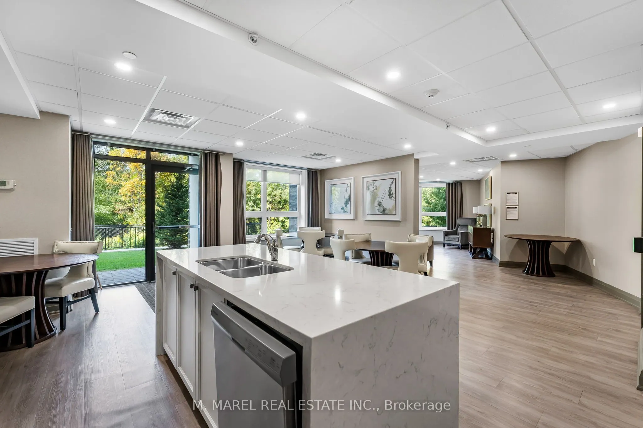125 Shoreview Place, #432