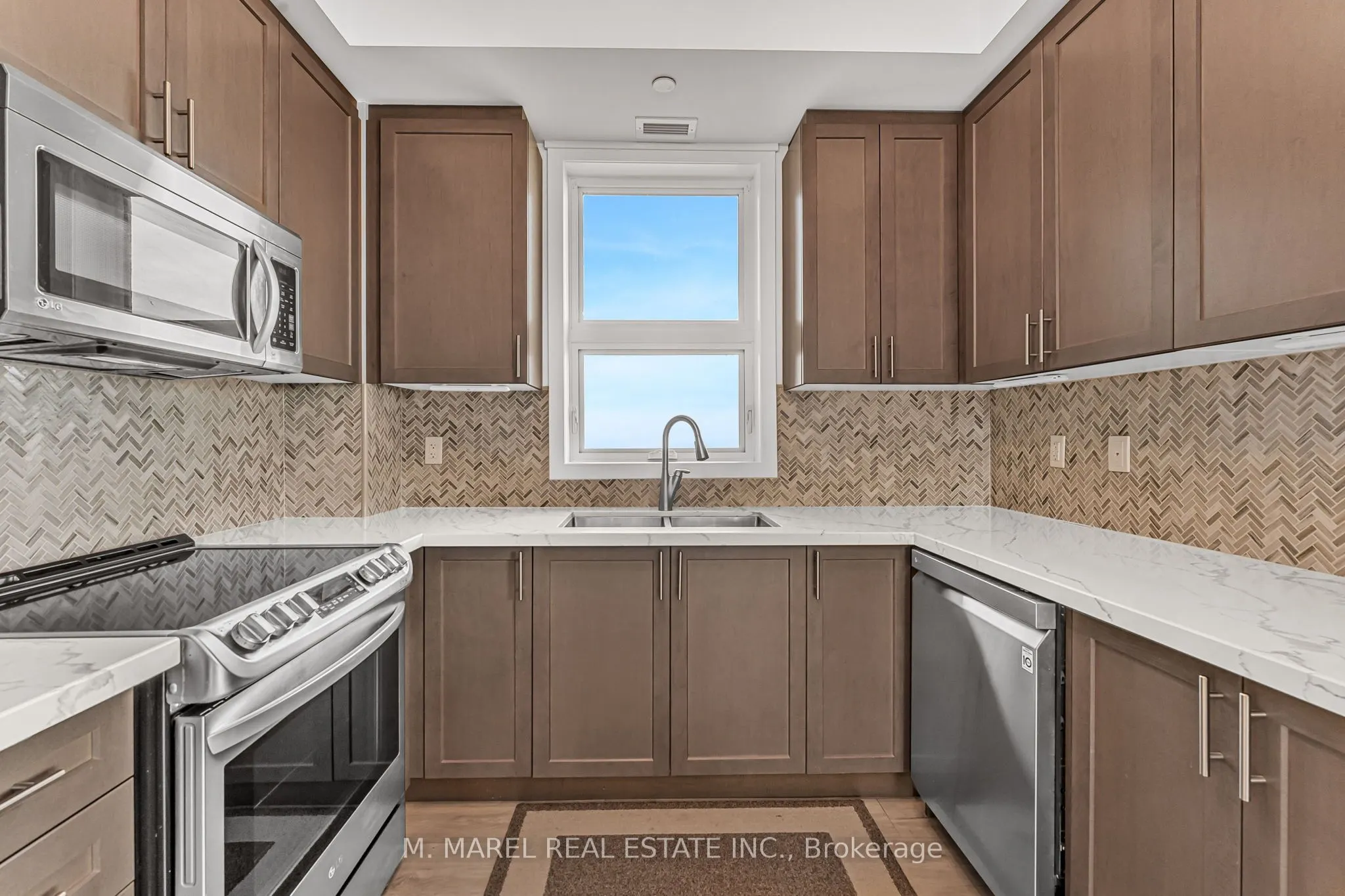 125 Shoreview Place, #432