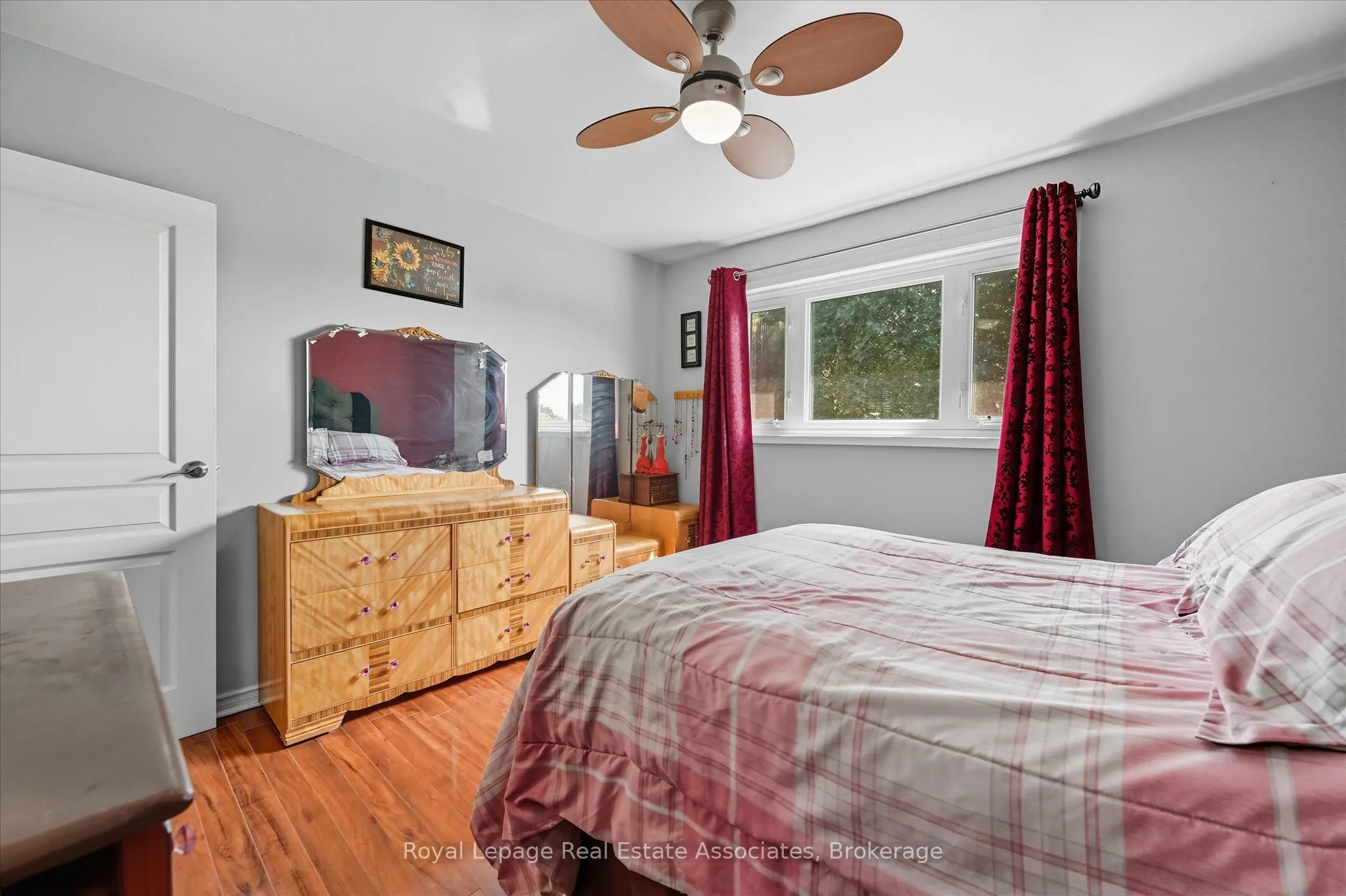 107 Billington Crescent