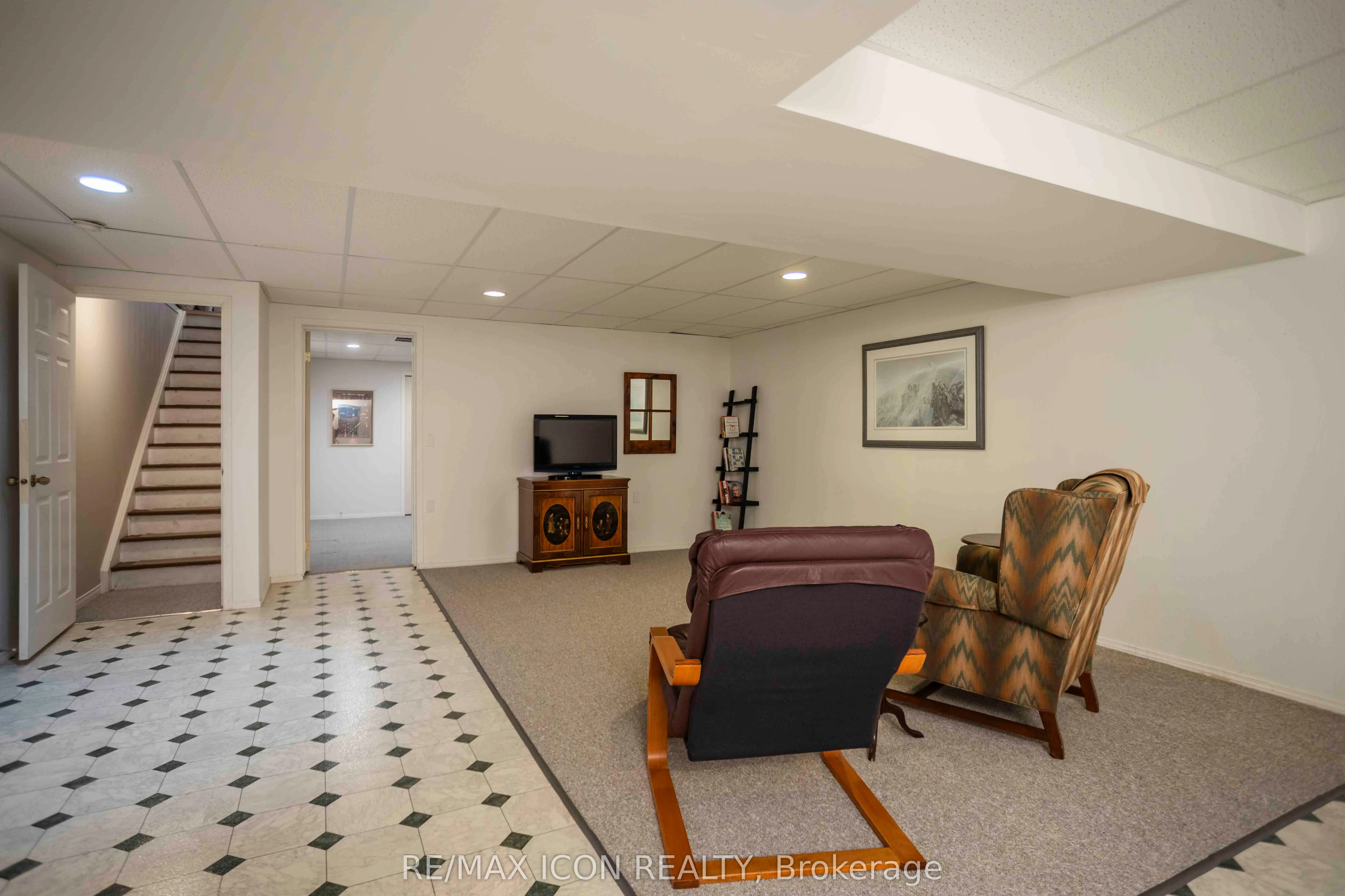 360 Erbsville Road, #44