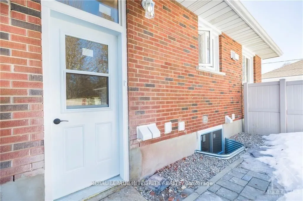 1105 FALAISE Road, #B