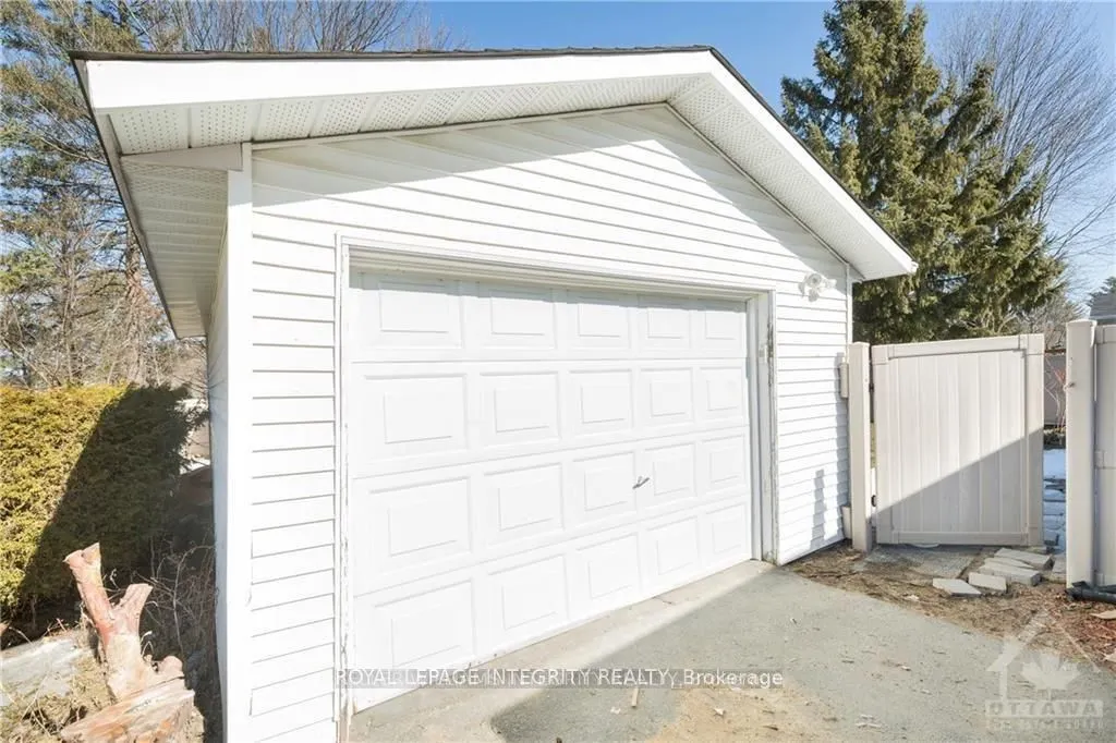 1105 FALAISE Road, #B