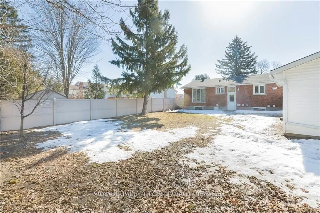 1105 FALAISE Road, #B
