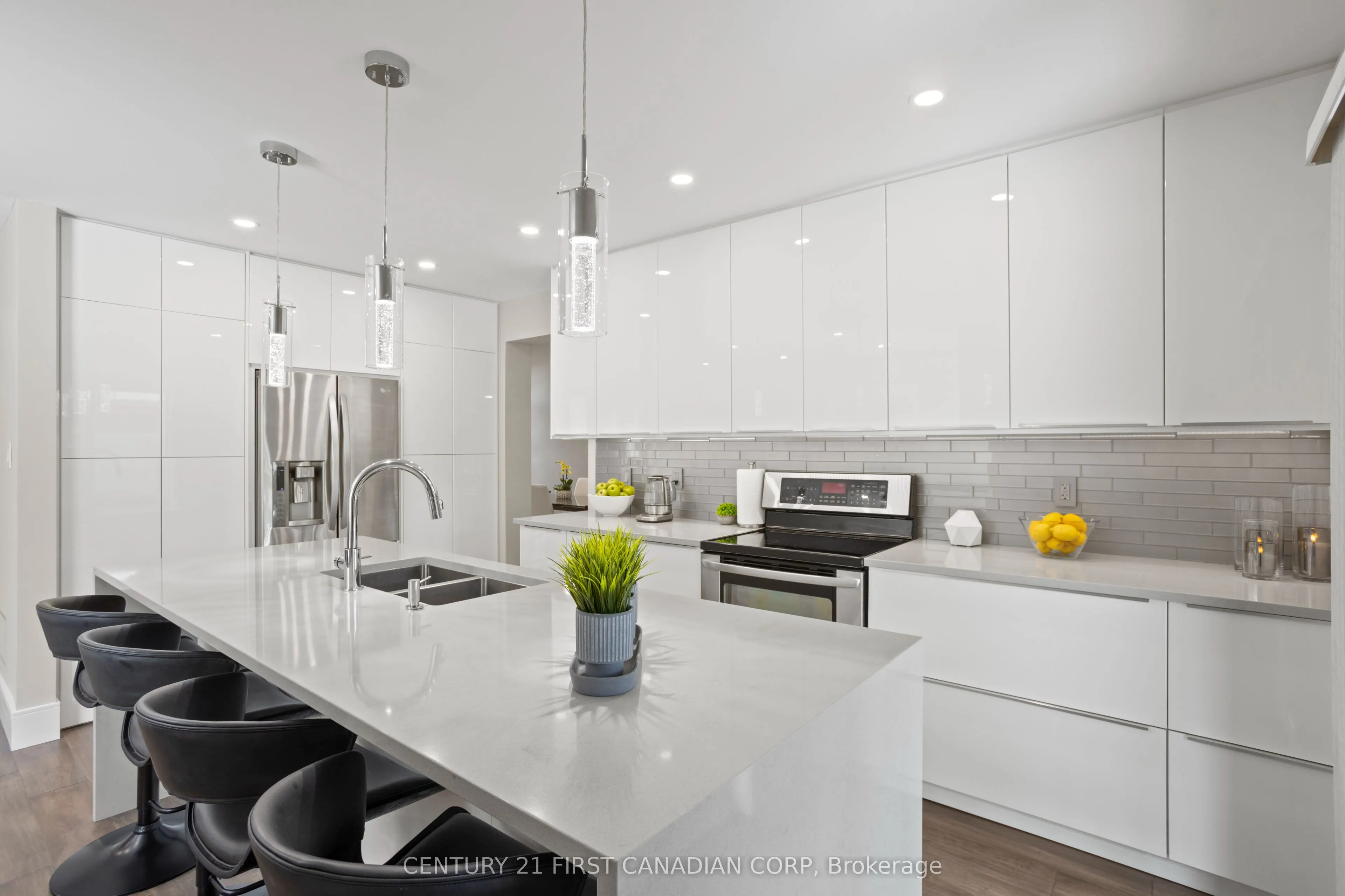 1075 Blackmaple Court