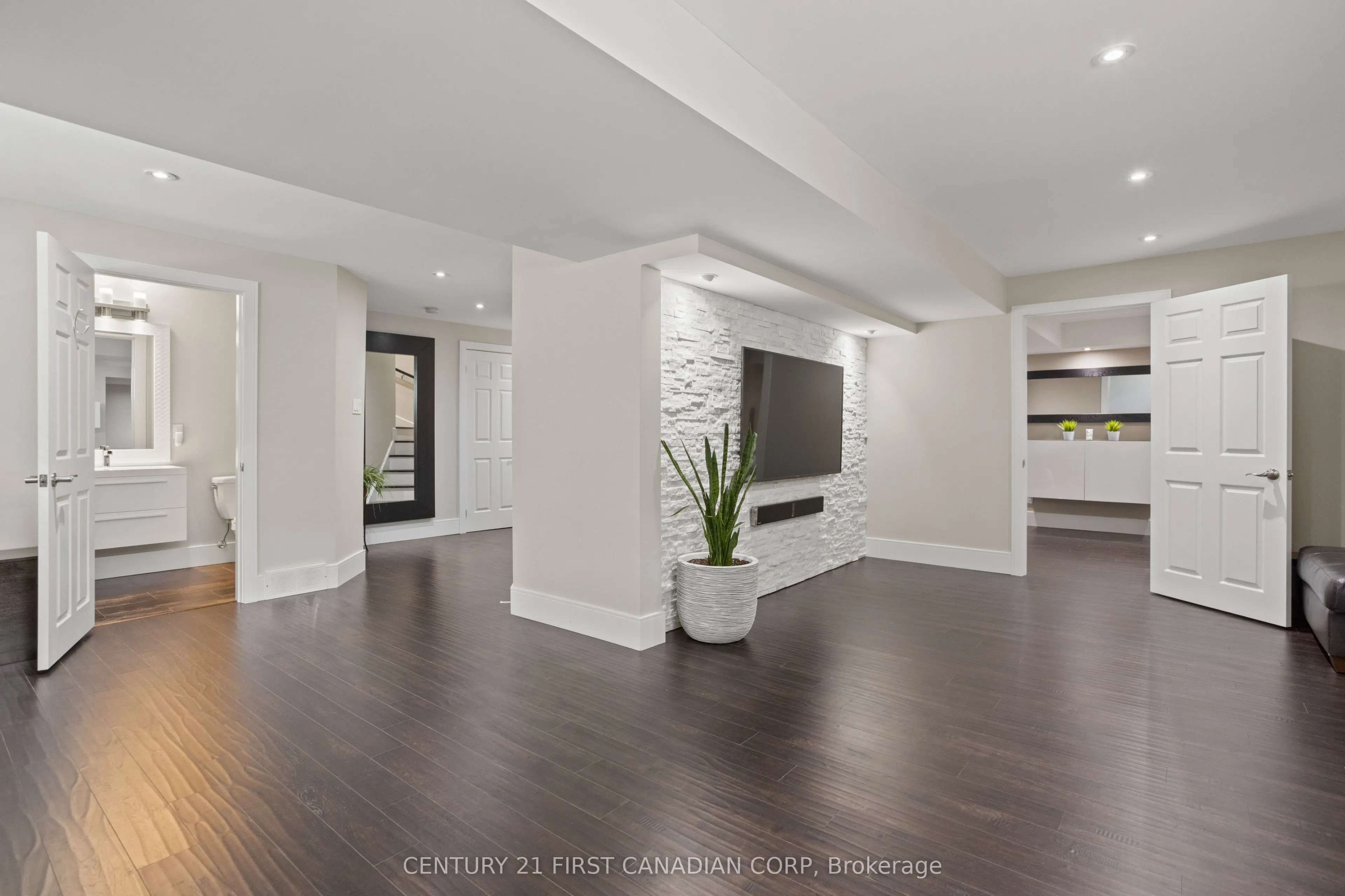 1075 Blackmaple Court