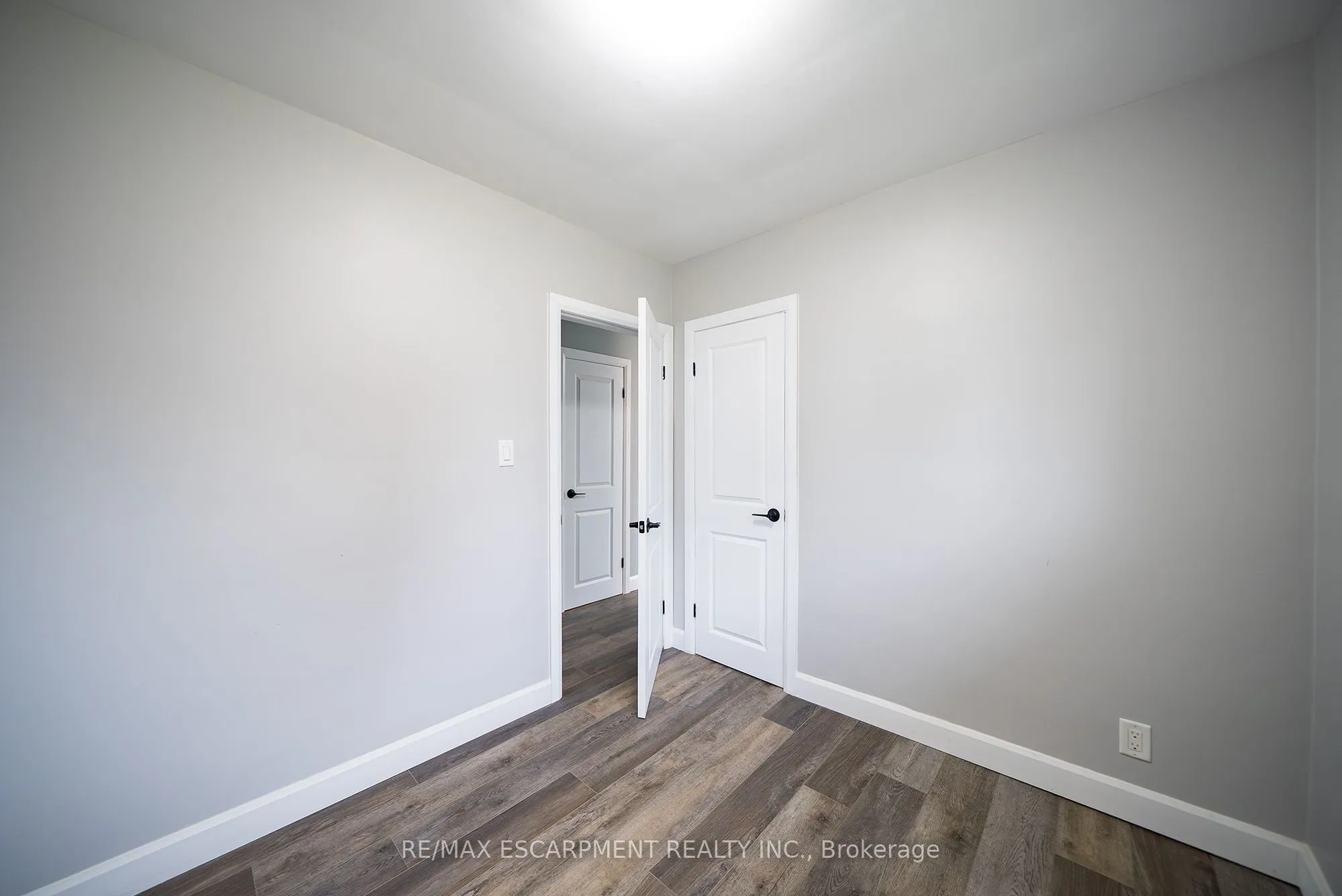 91 Varadi Avenue