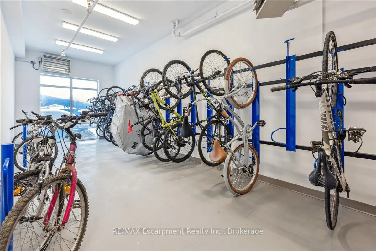 450 Dundas Street E, #1101