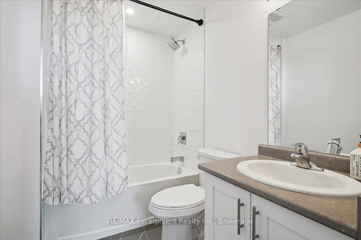 450 Dundas Street E, #1101