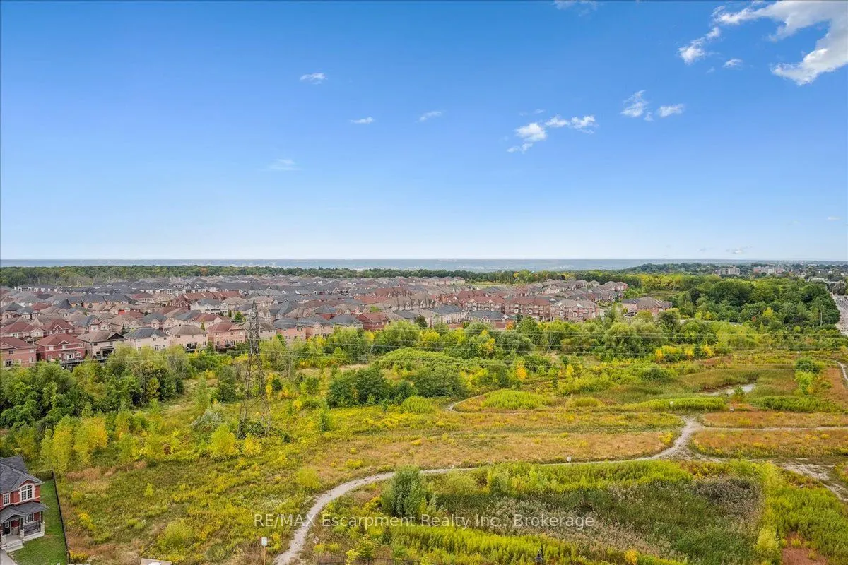 450 Dundas Street E, #1101