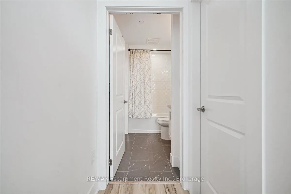 450 Dundas Street E, #1101