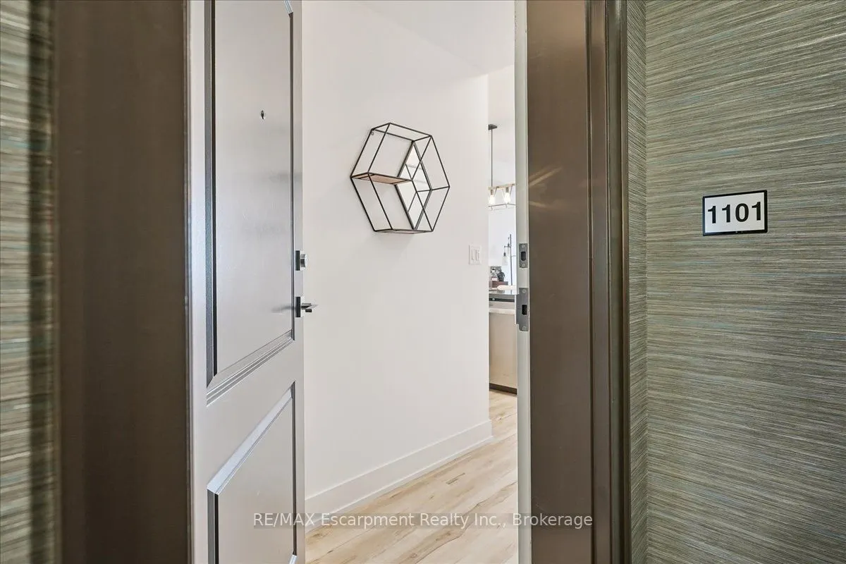 450 Dundas Street E, #1101