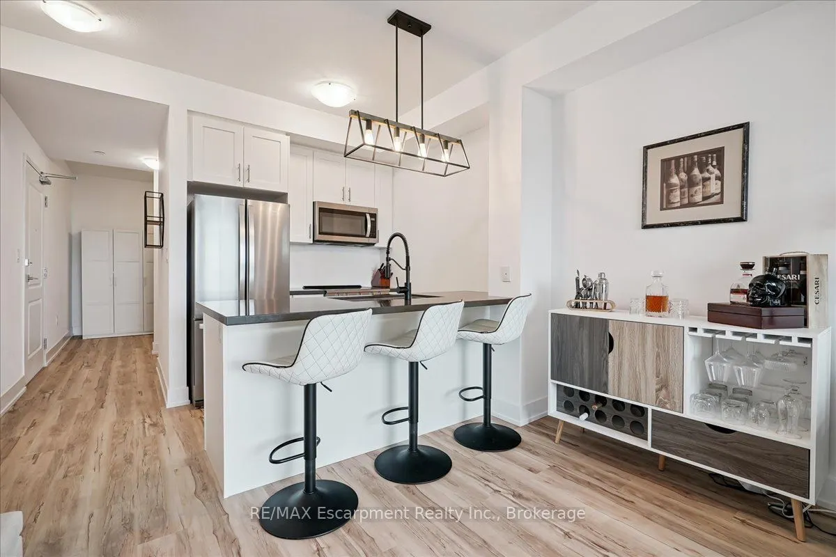 450 Dundas Street E, #1101