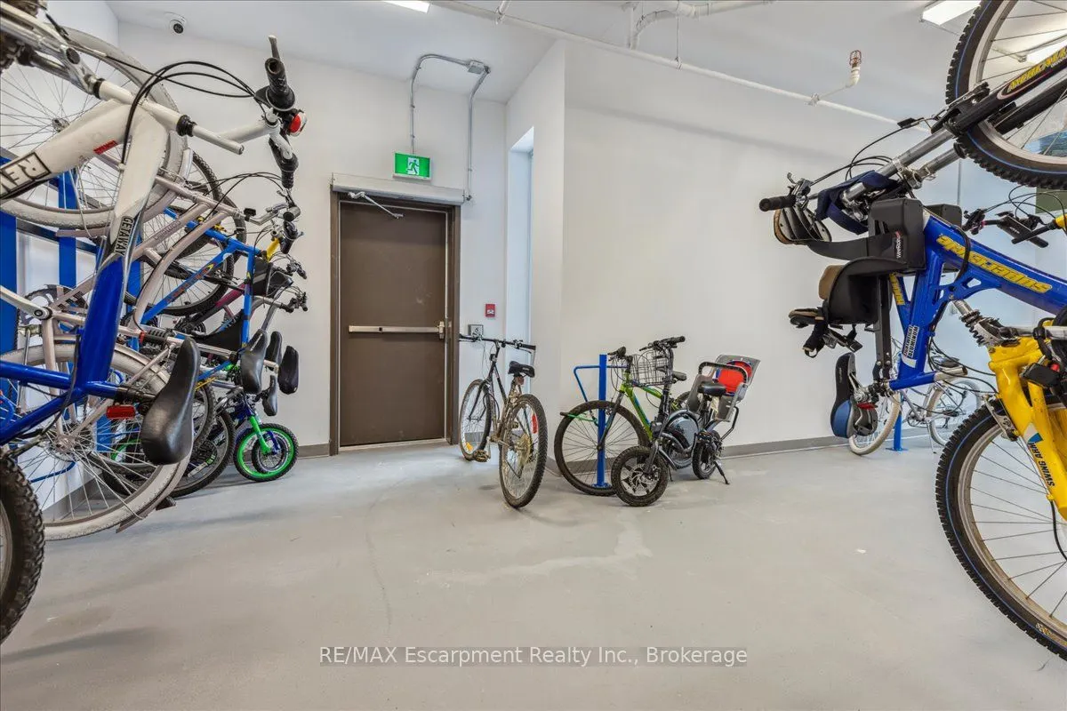 450 Dundas Street E, #1101