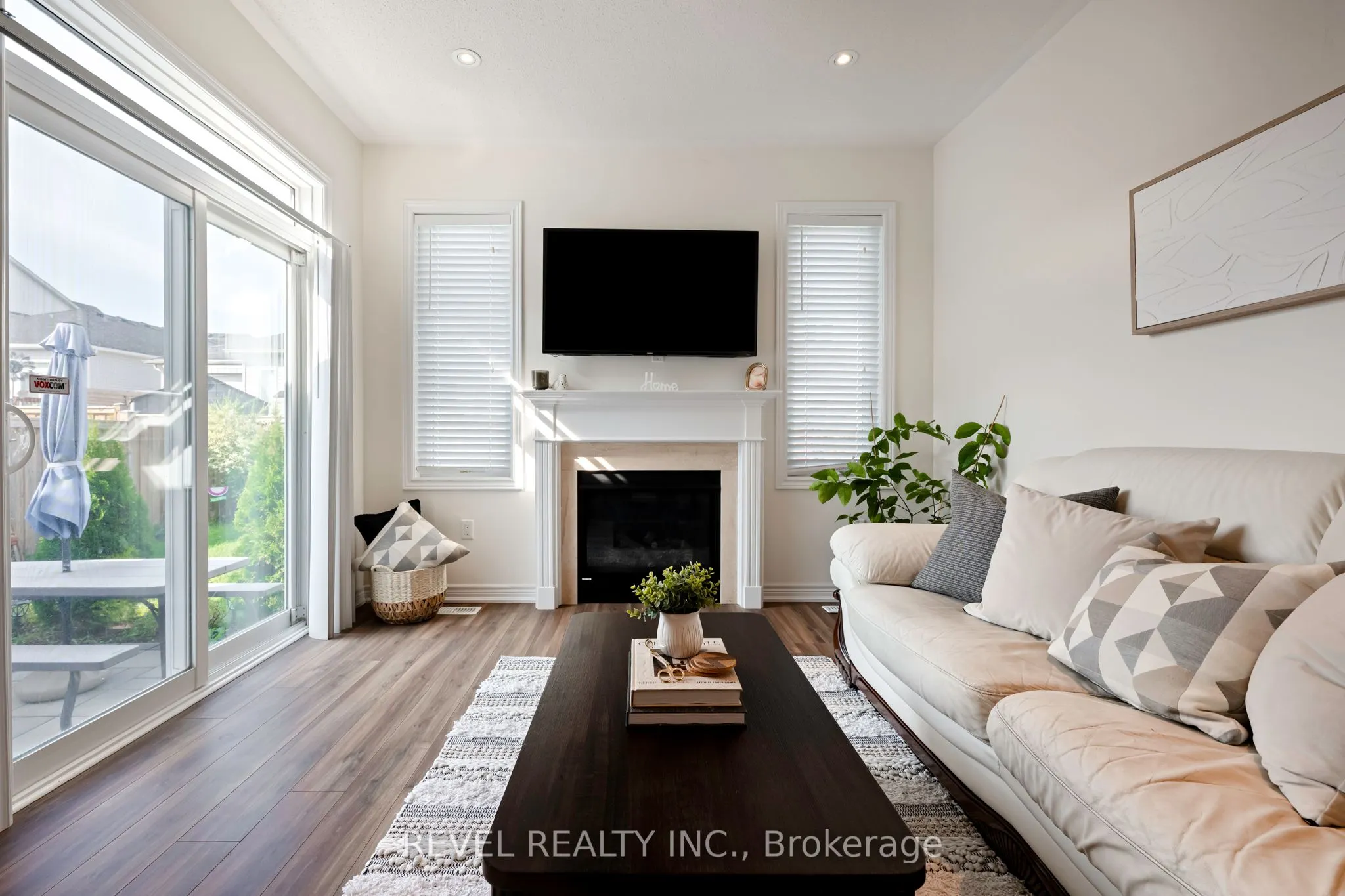 544 Brett Street
