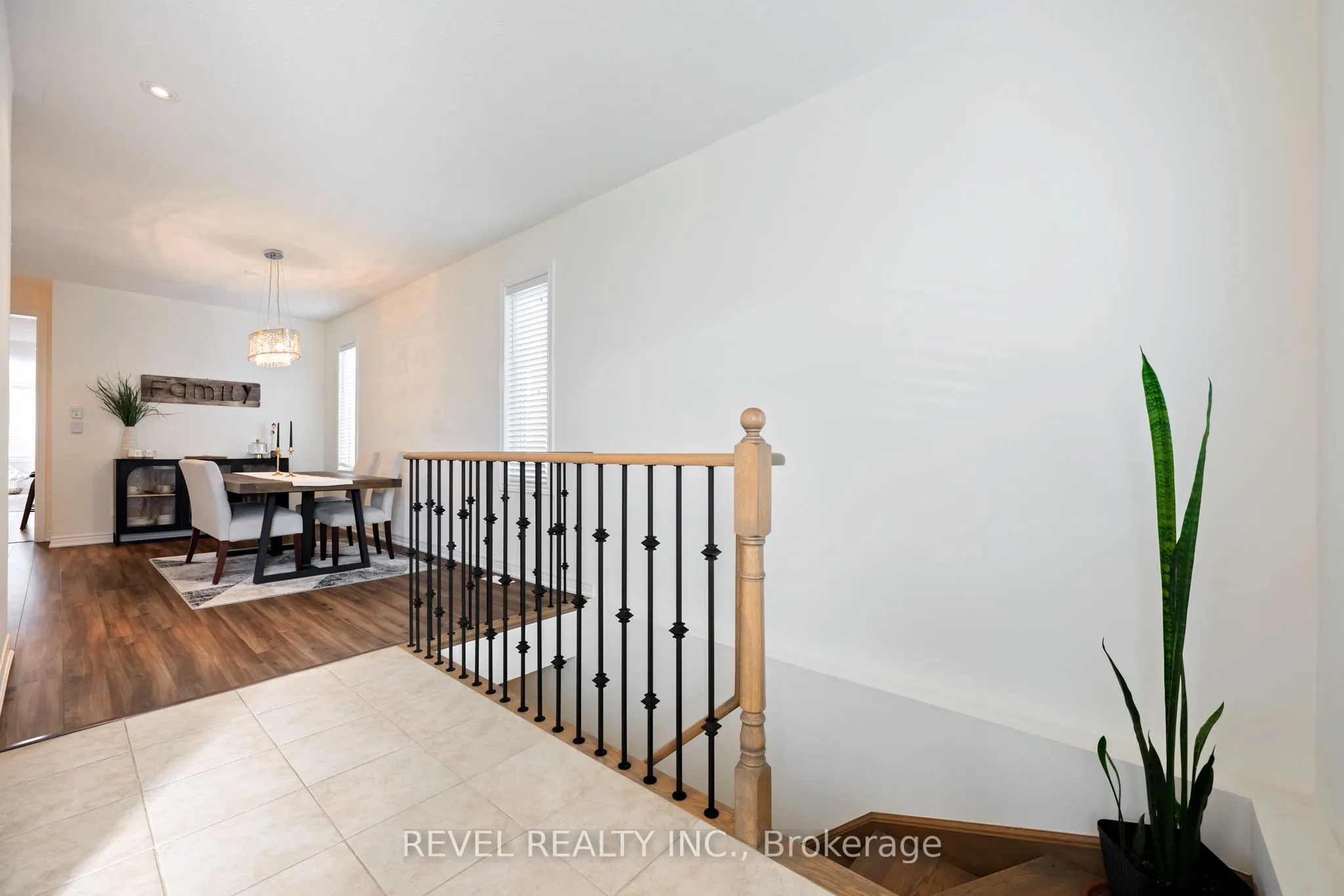 544 Brett Street