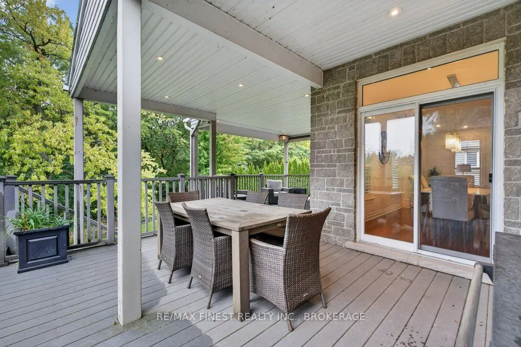 247 Honeywood Avenue