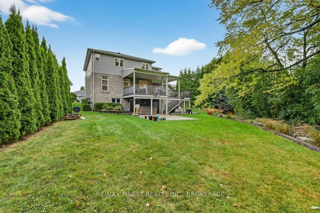 247 Honeywood Avenue