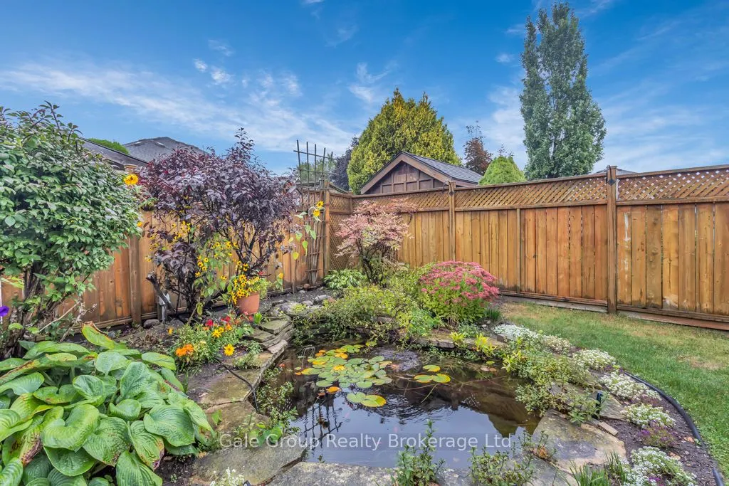 37 Crow Crescent