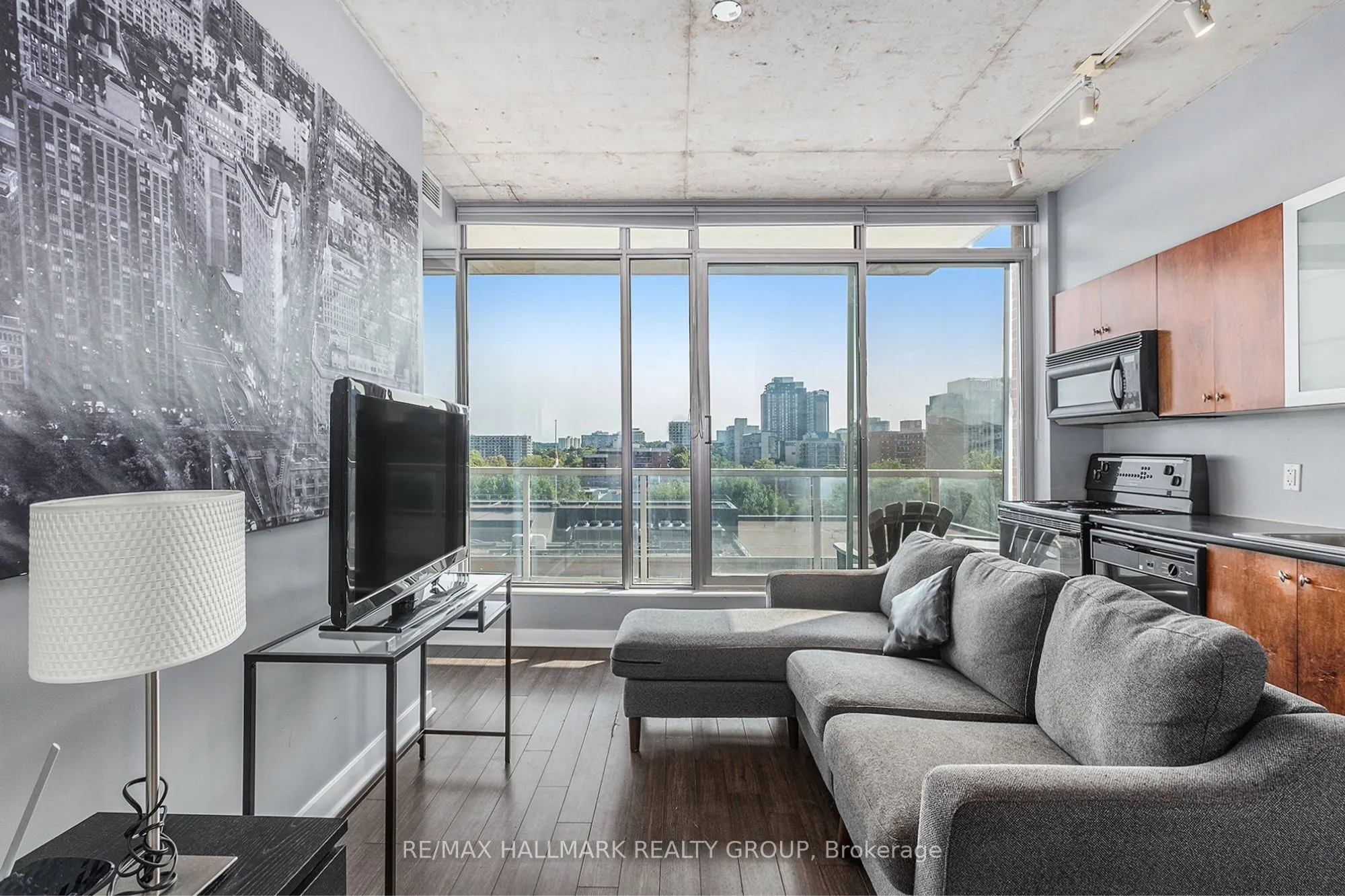 383 CUMBERLAND Street, #805