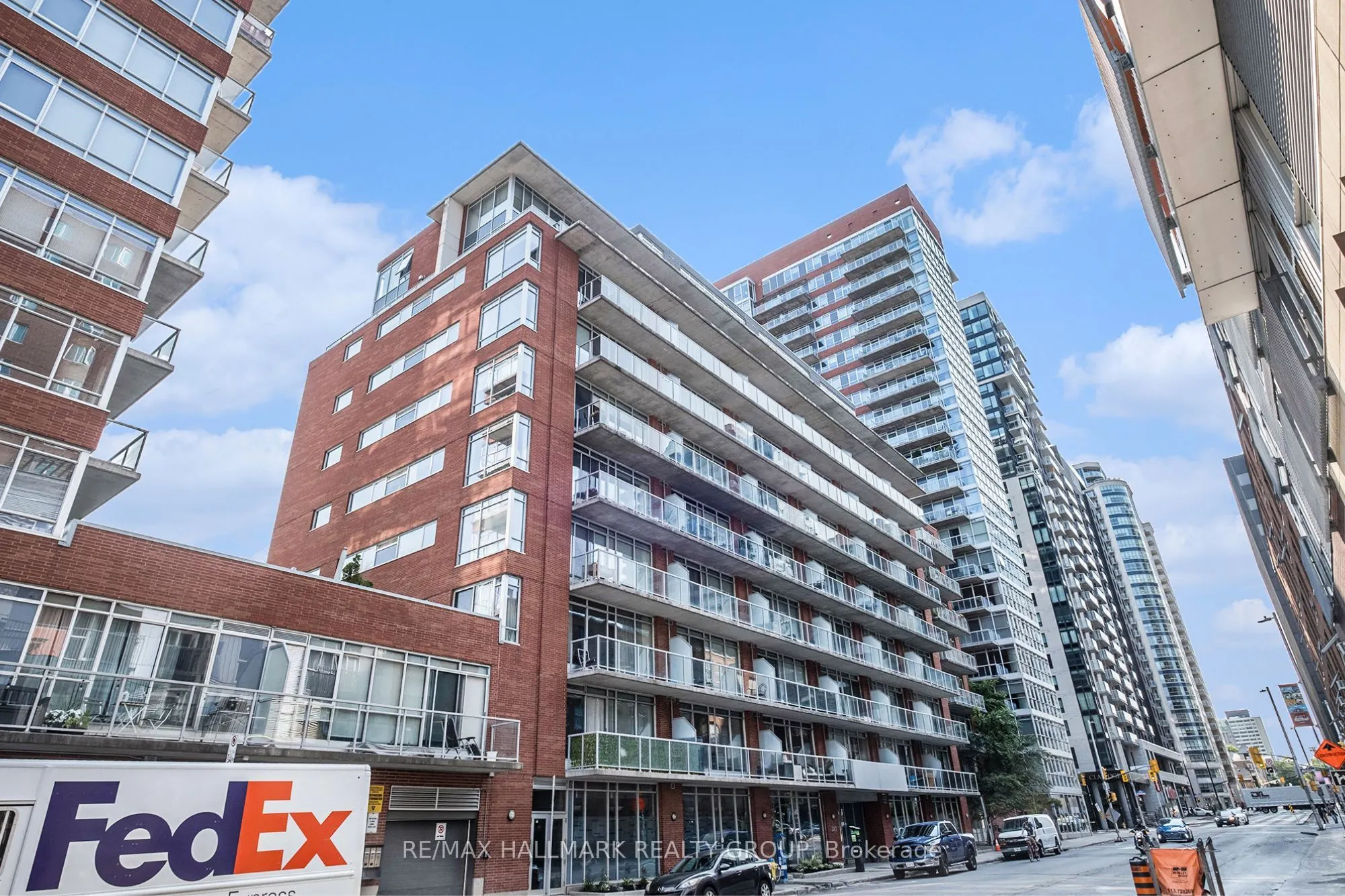 383 CUMBERLAND Street, #805
