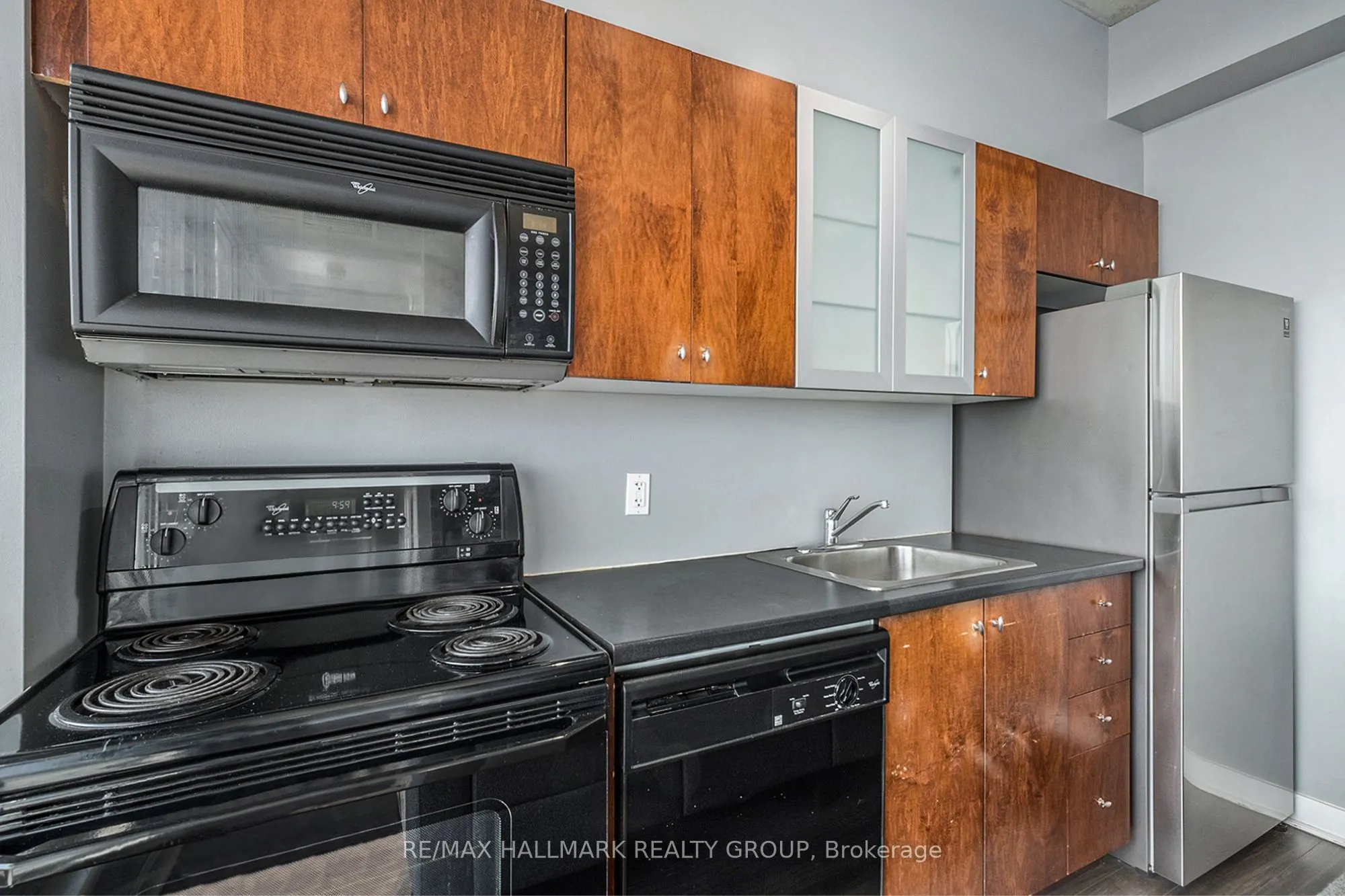 383 CUMBERLAND Street, #805