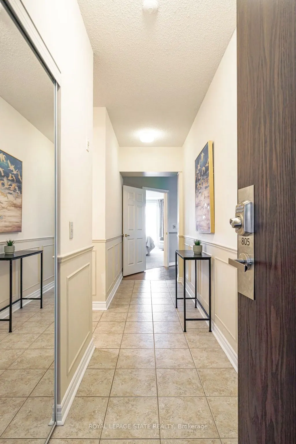 2000 Creekside Drive, #805