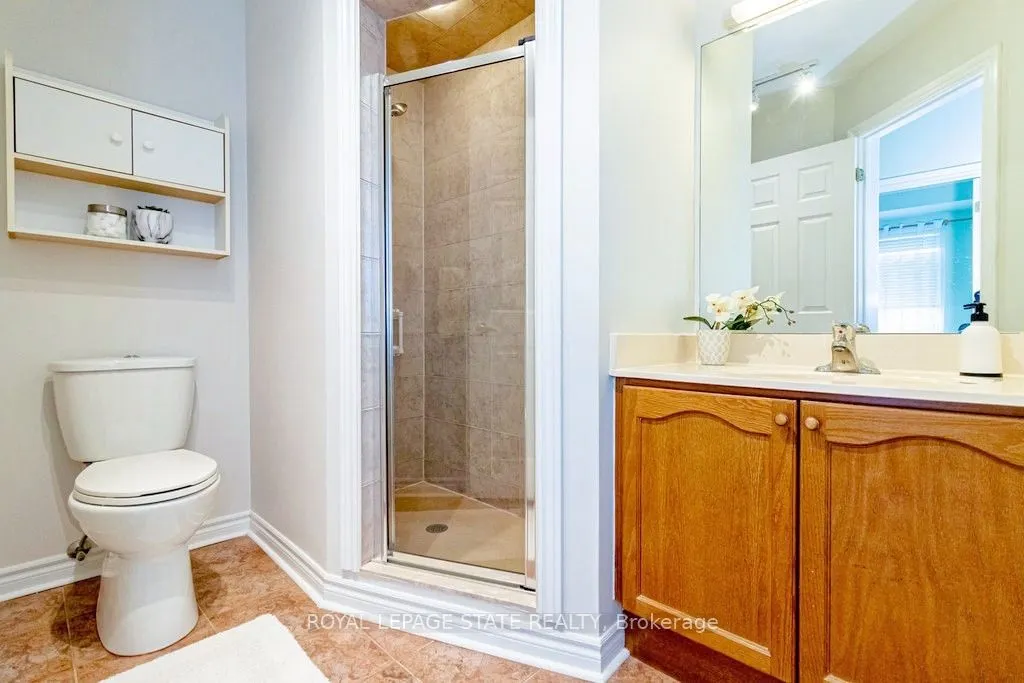 2000 Creekside Drive, #805