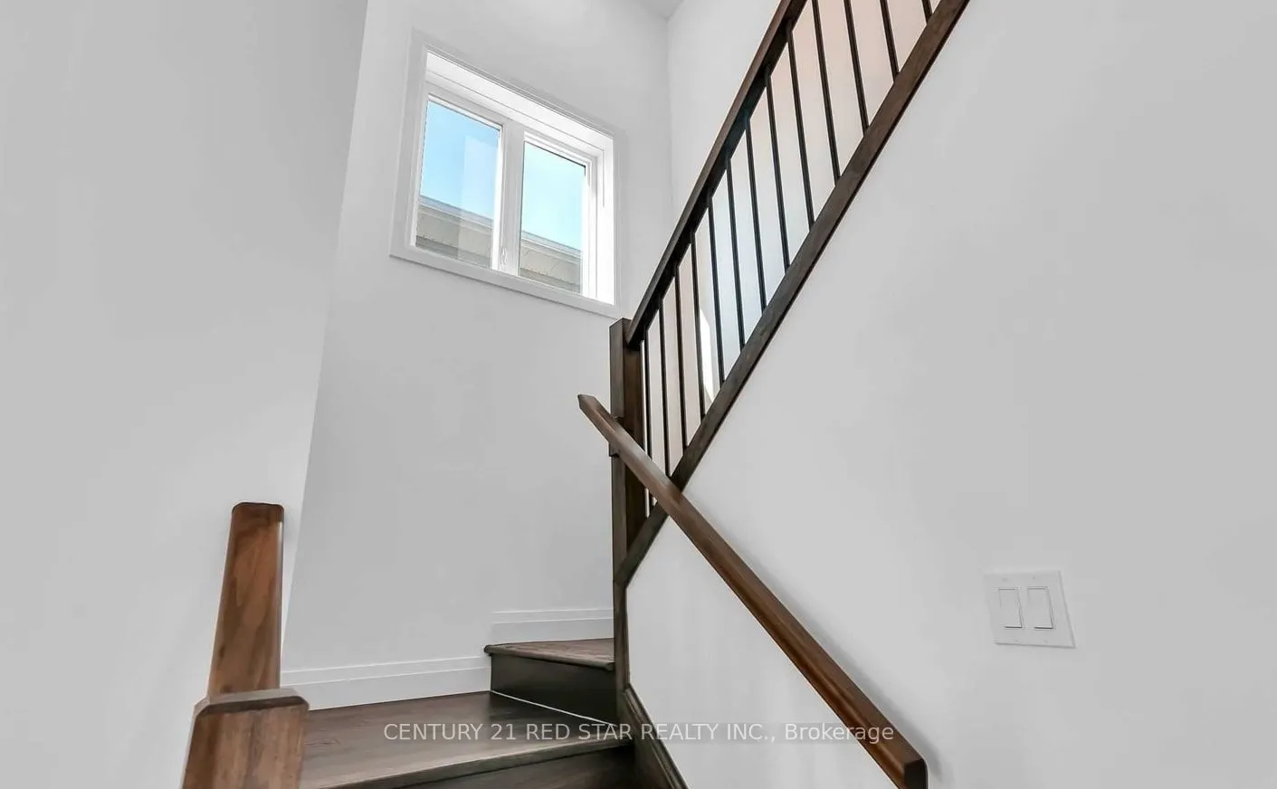 28 Rosina Lane