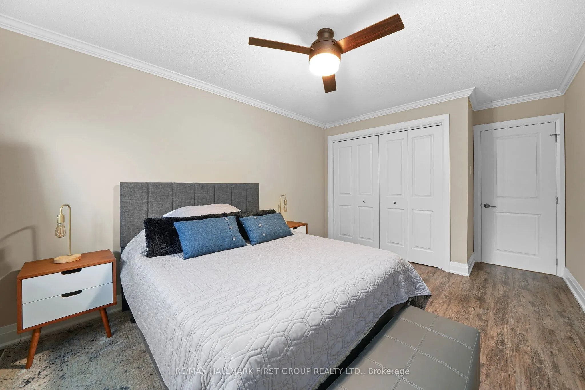 26 Spencer Street E, #205