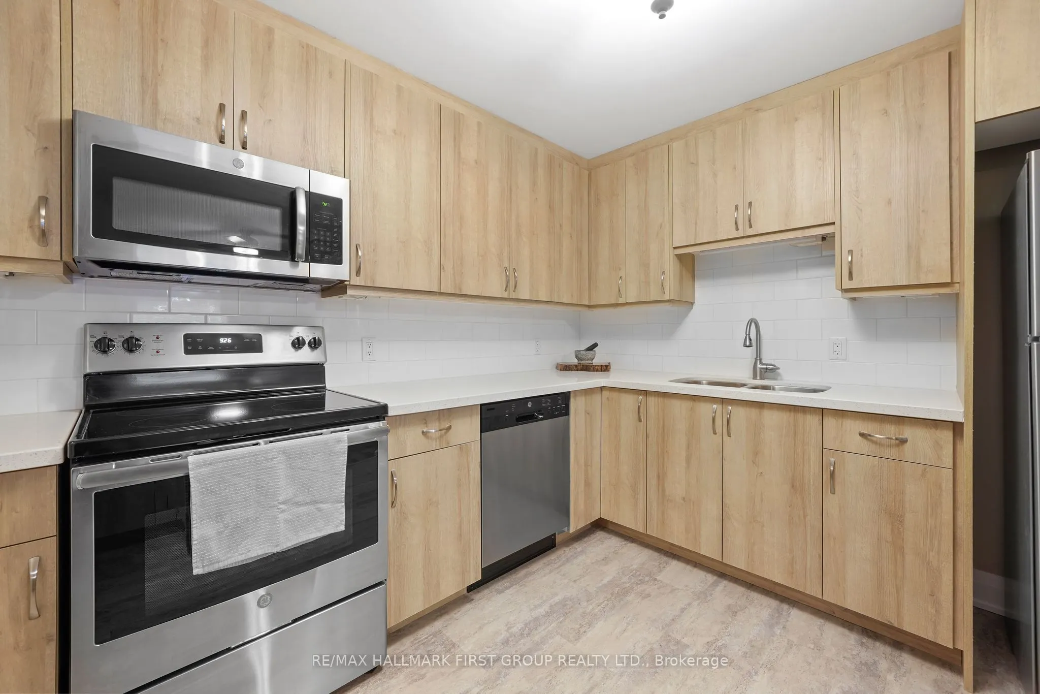 26 Spencer Street E, #205