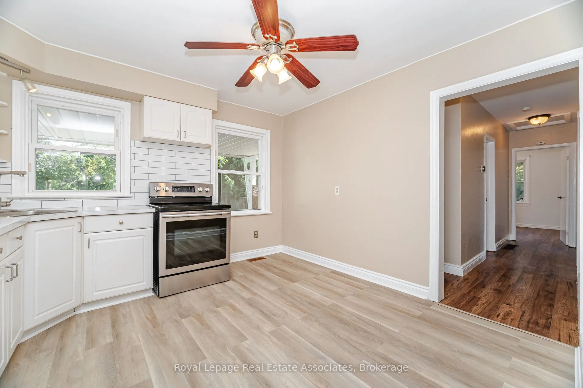 319 Grantham Avenue, #Upper