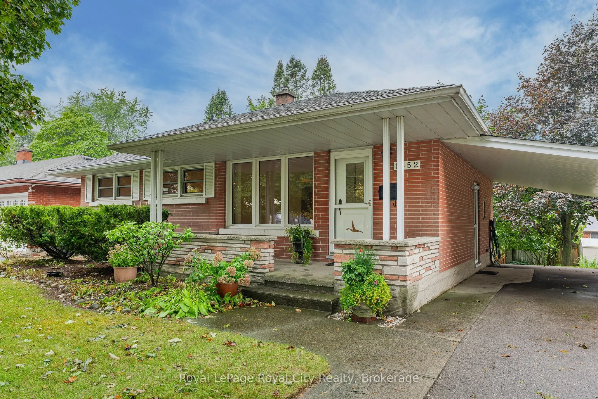 1452 Mary Avenue
