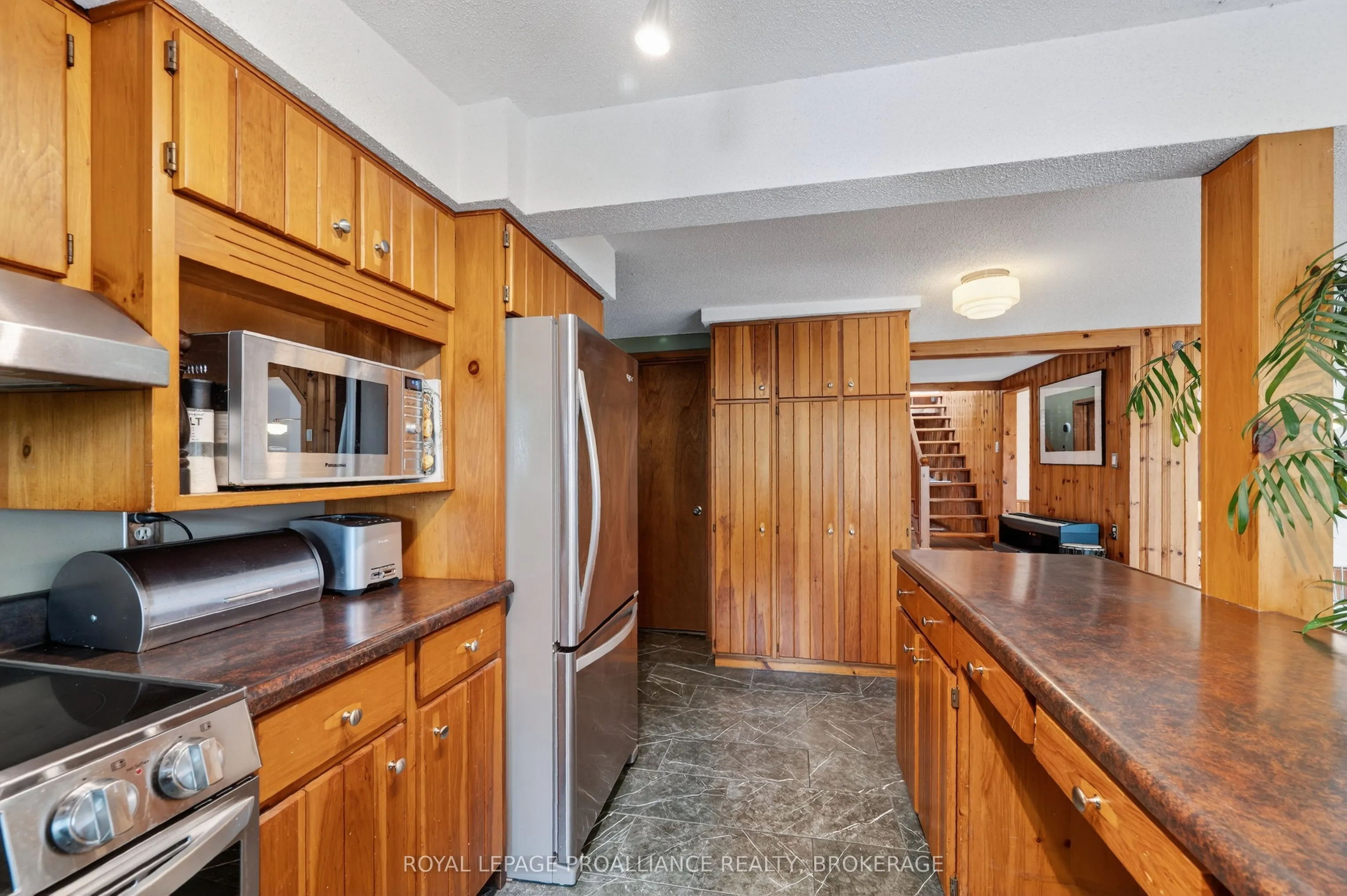 18 Hickory Lane