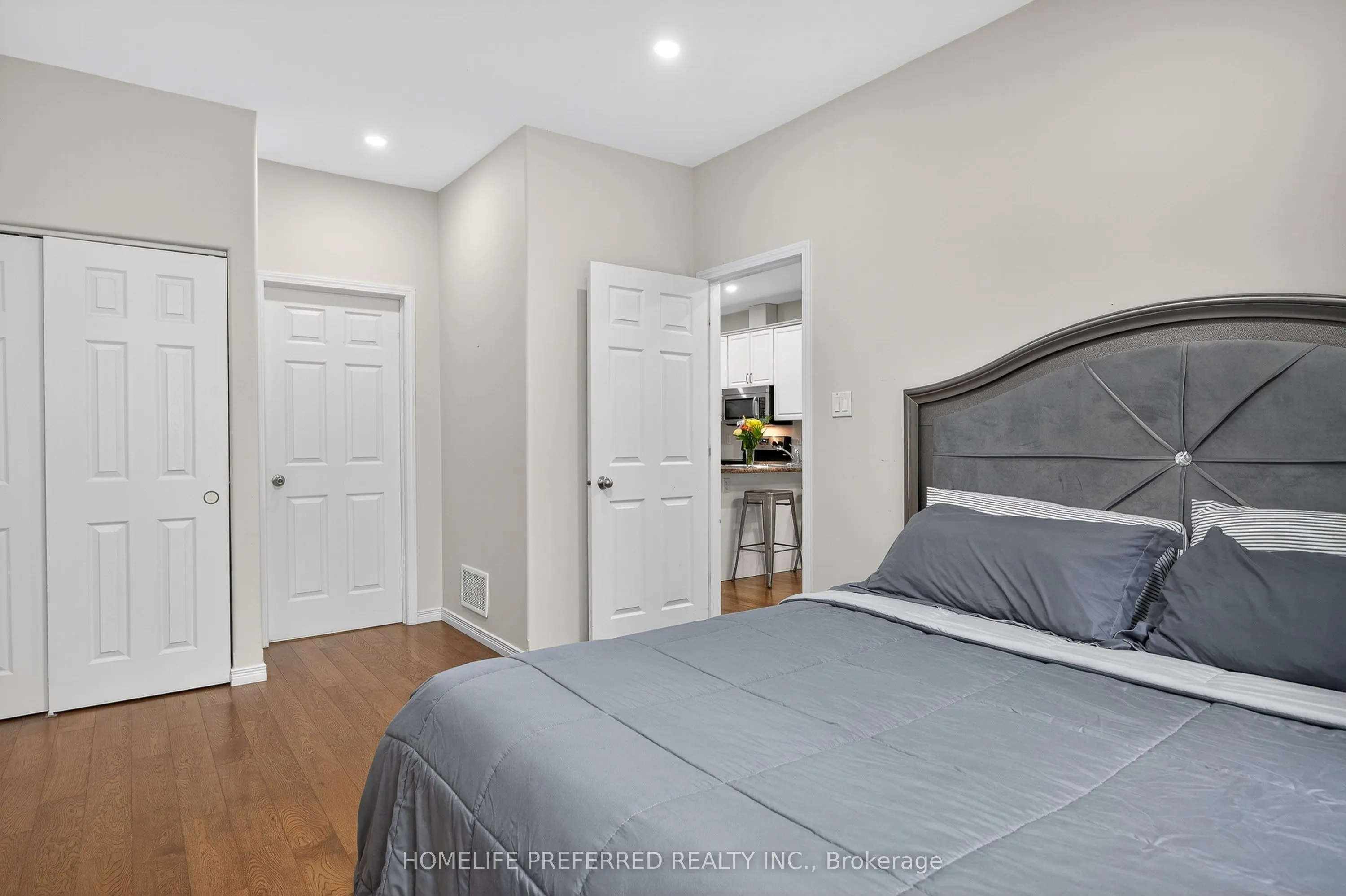 13 Wingett Way, #13