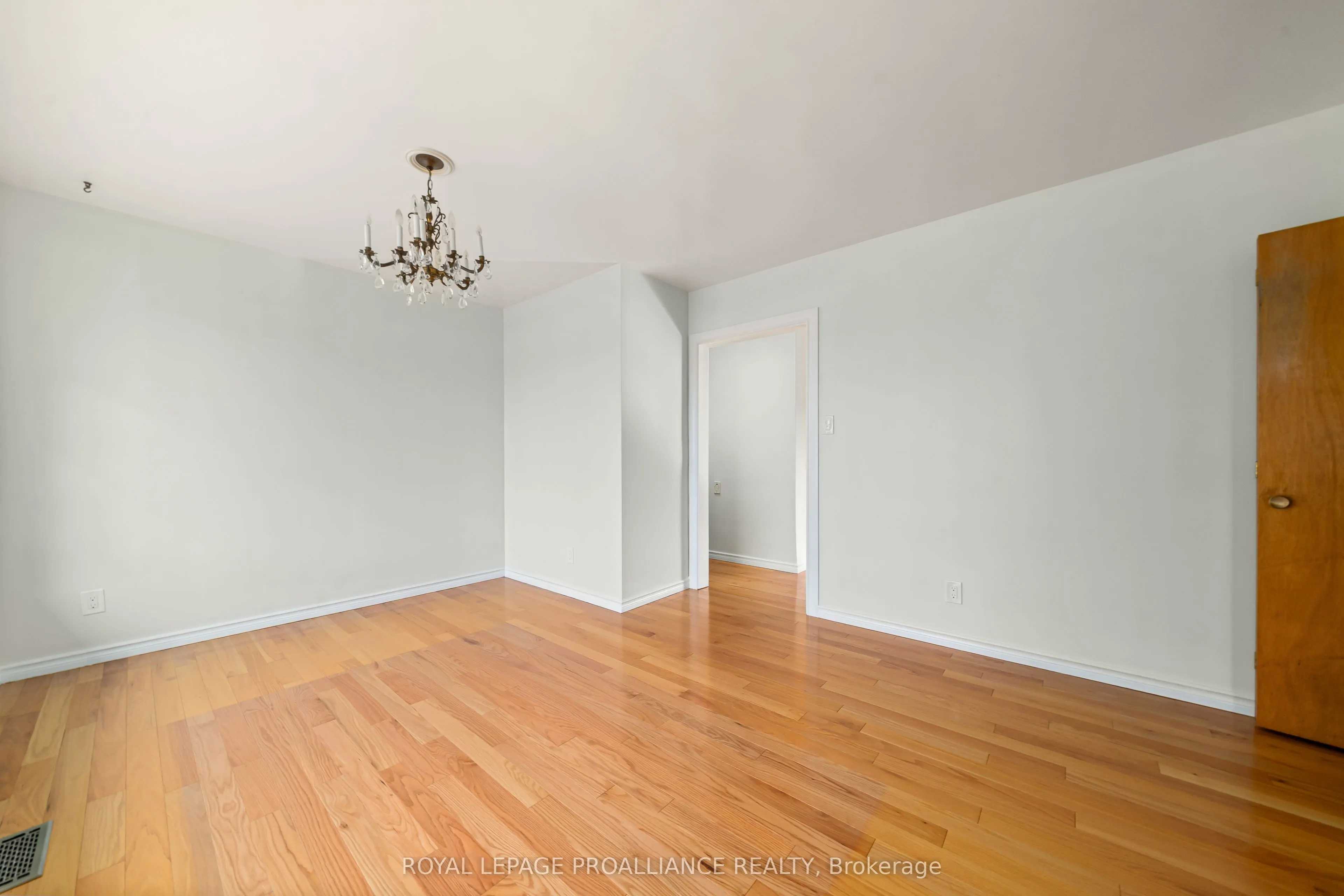 54 Fifth Avenue