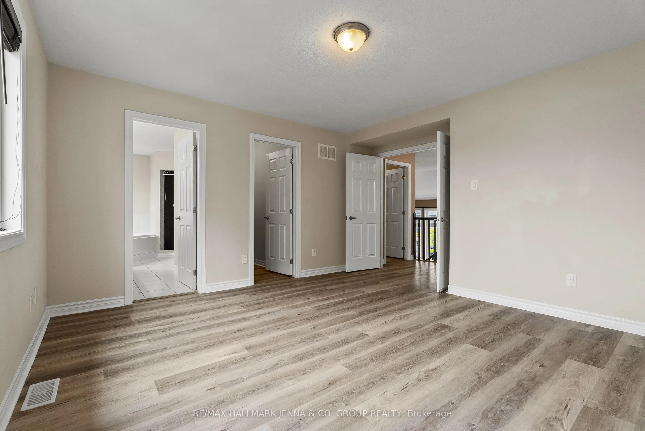 326 Gallantry Way