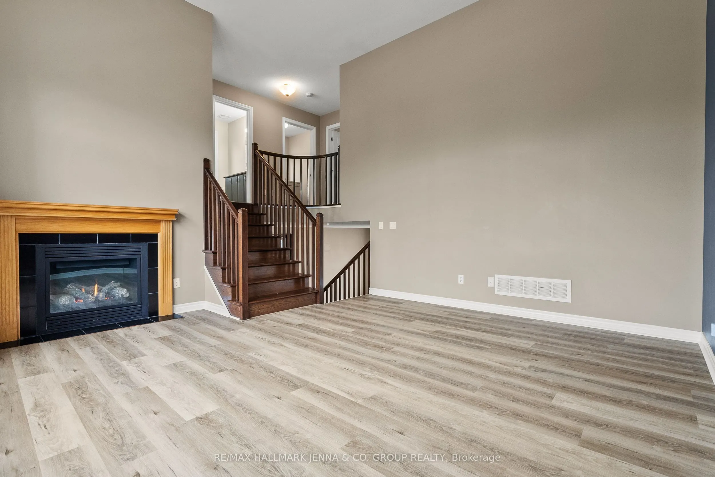 326 Gallantry Way