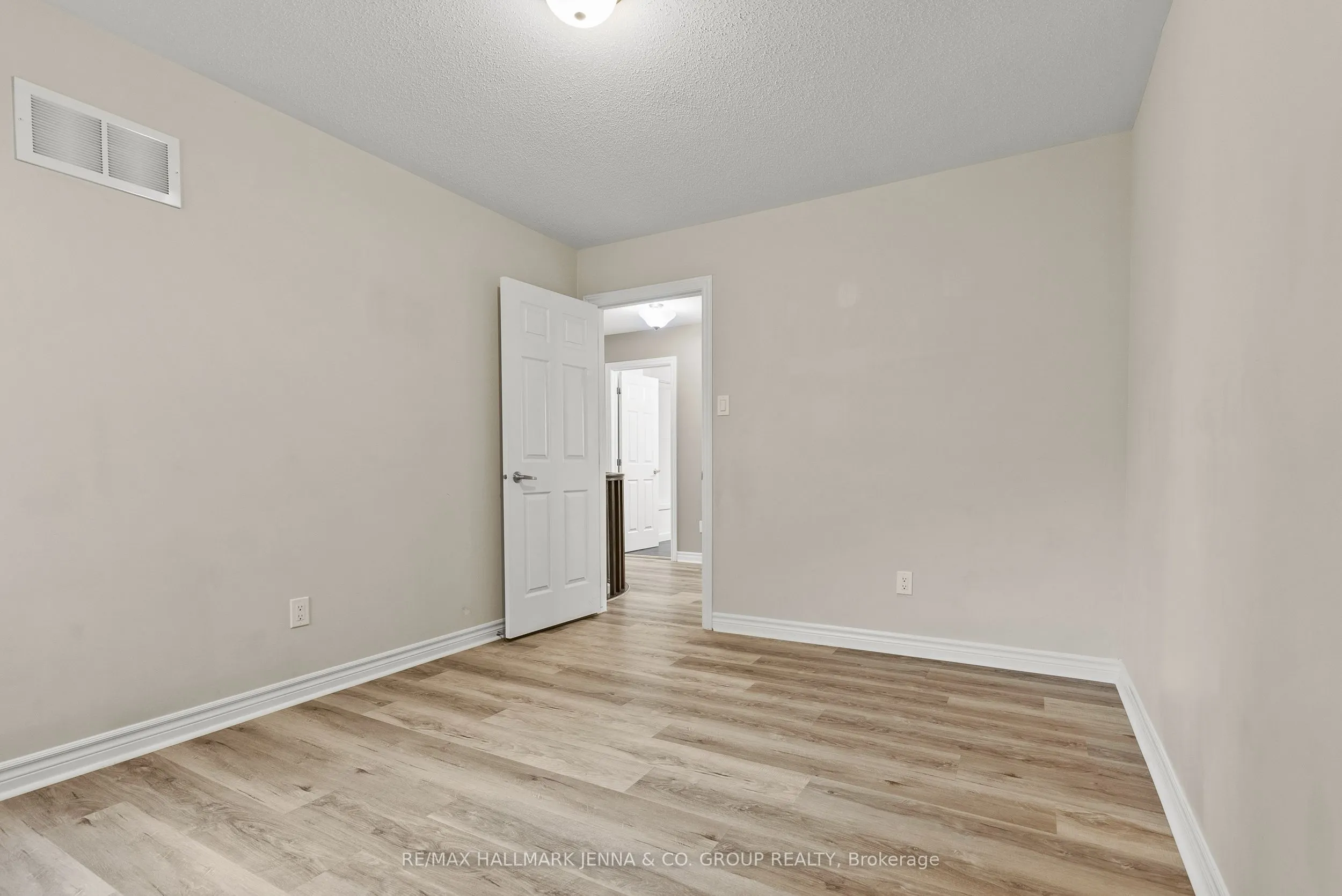 326 Gallantry Way