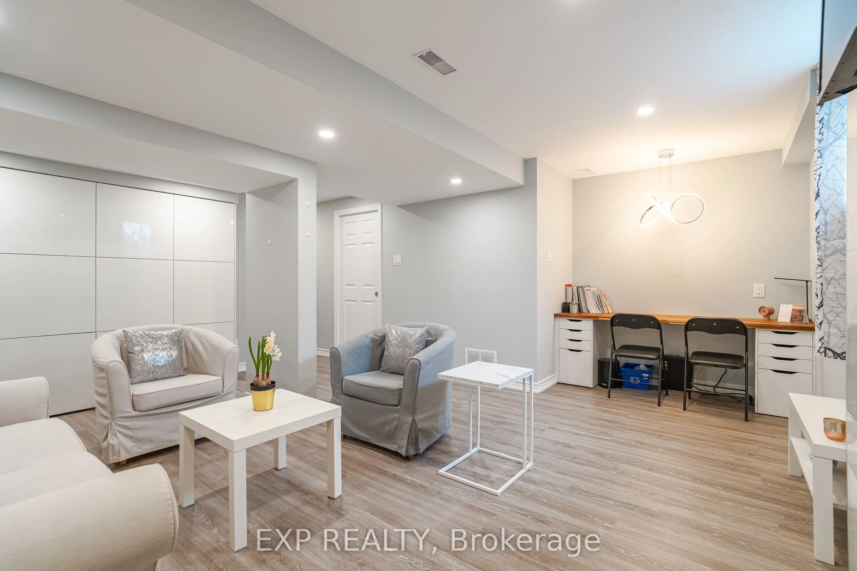 25 Solaris Drive