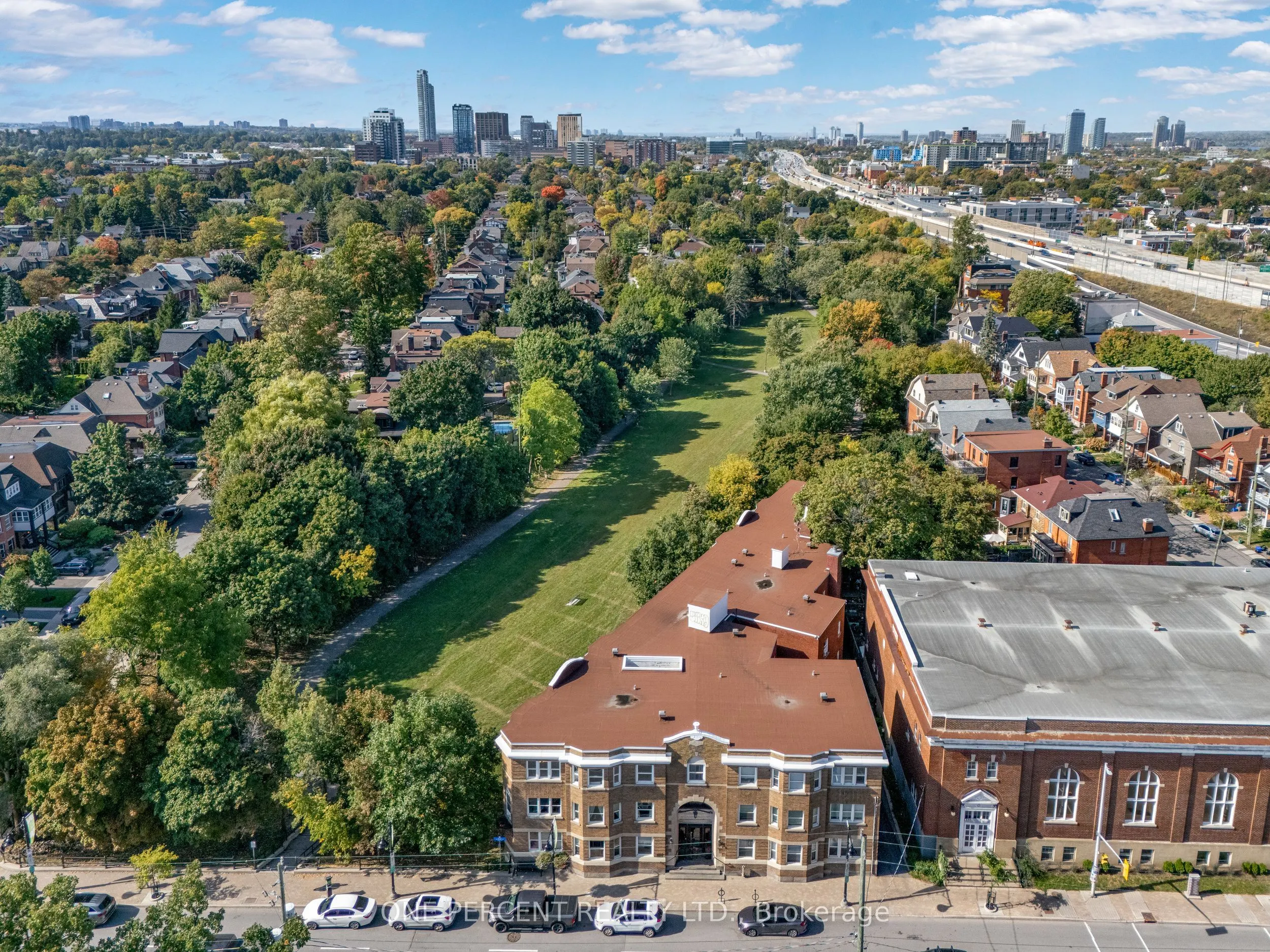 612 Bank Street, #25