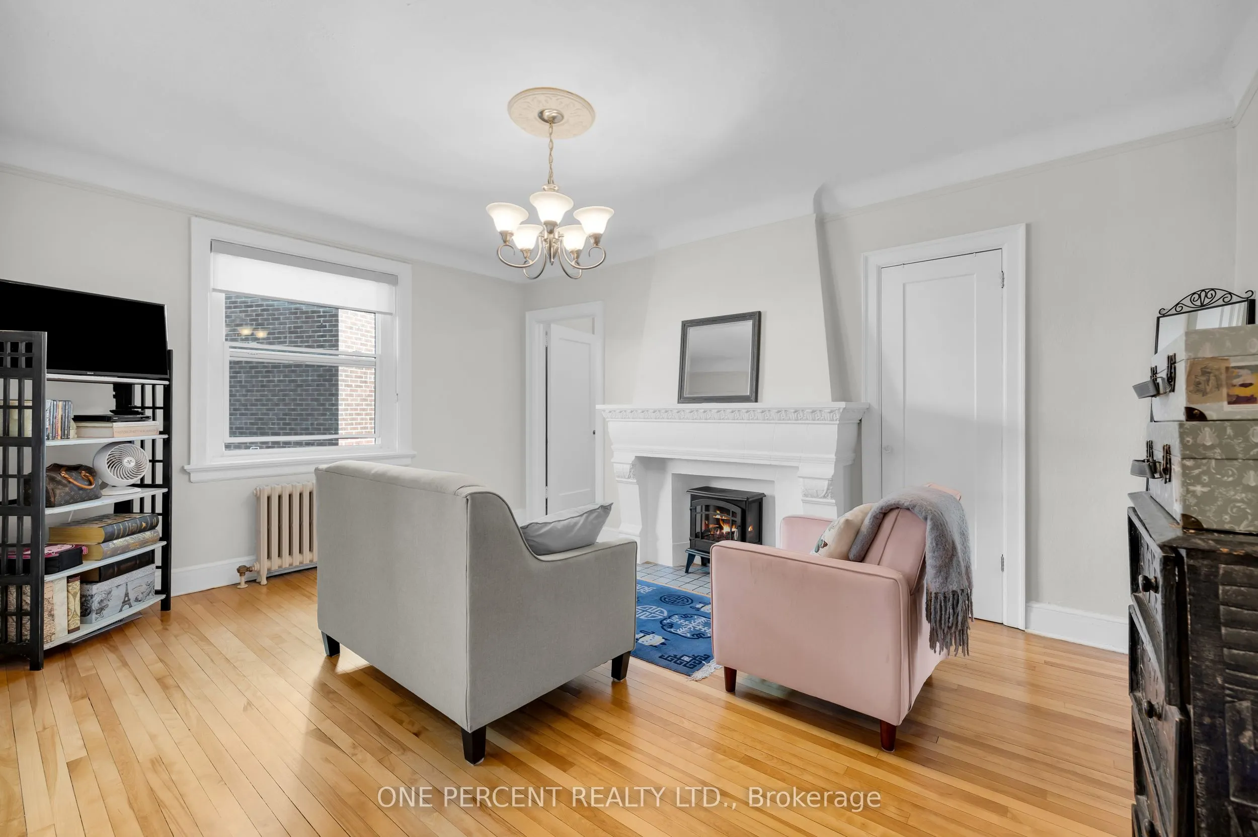 612 Bank Street, #25