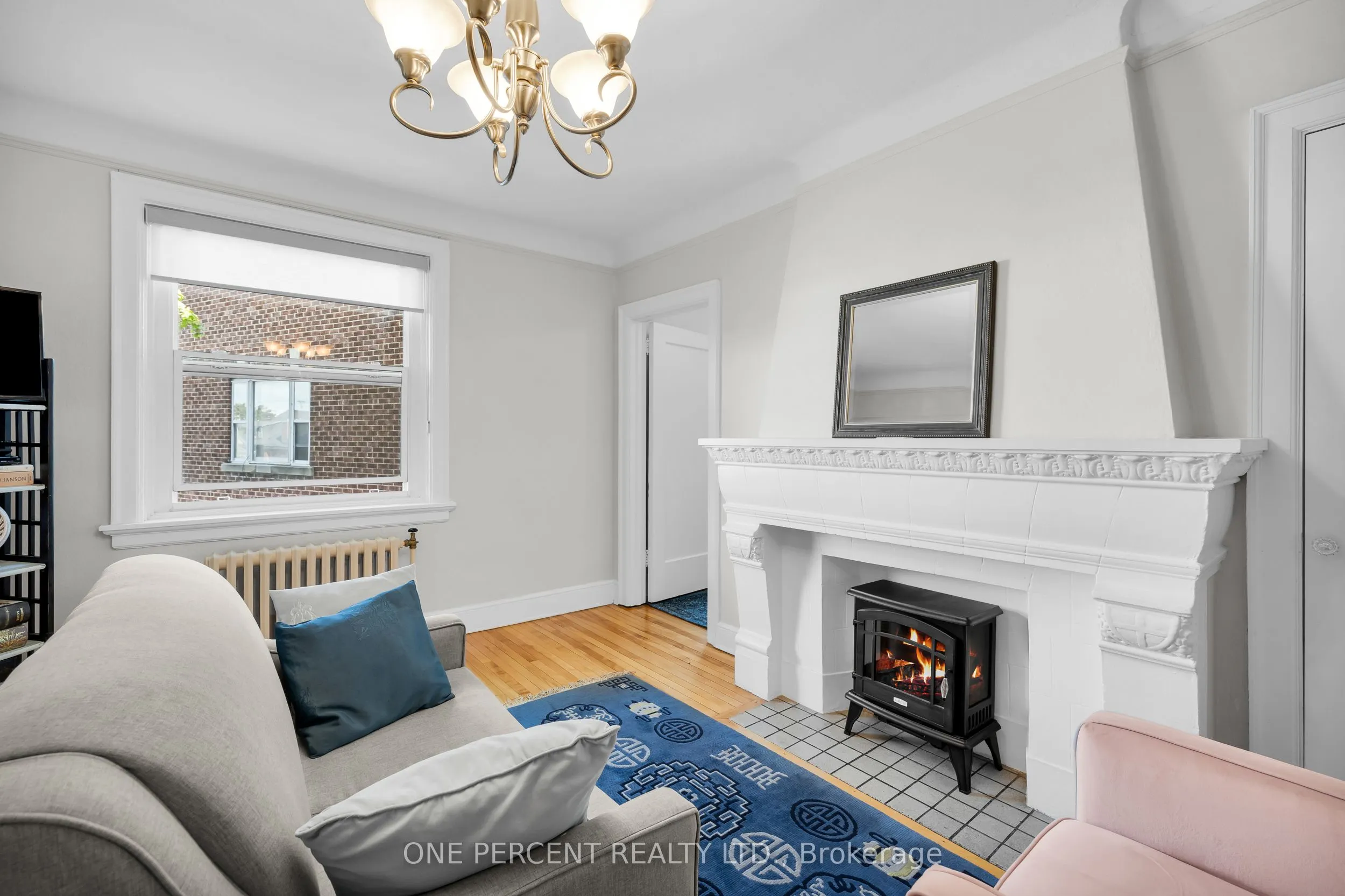 612 Bank Street, #25