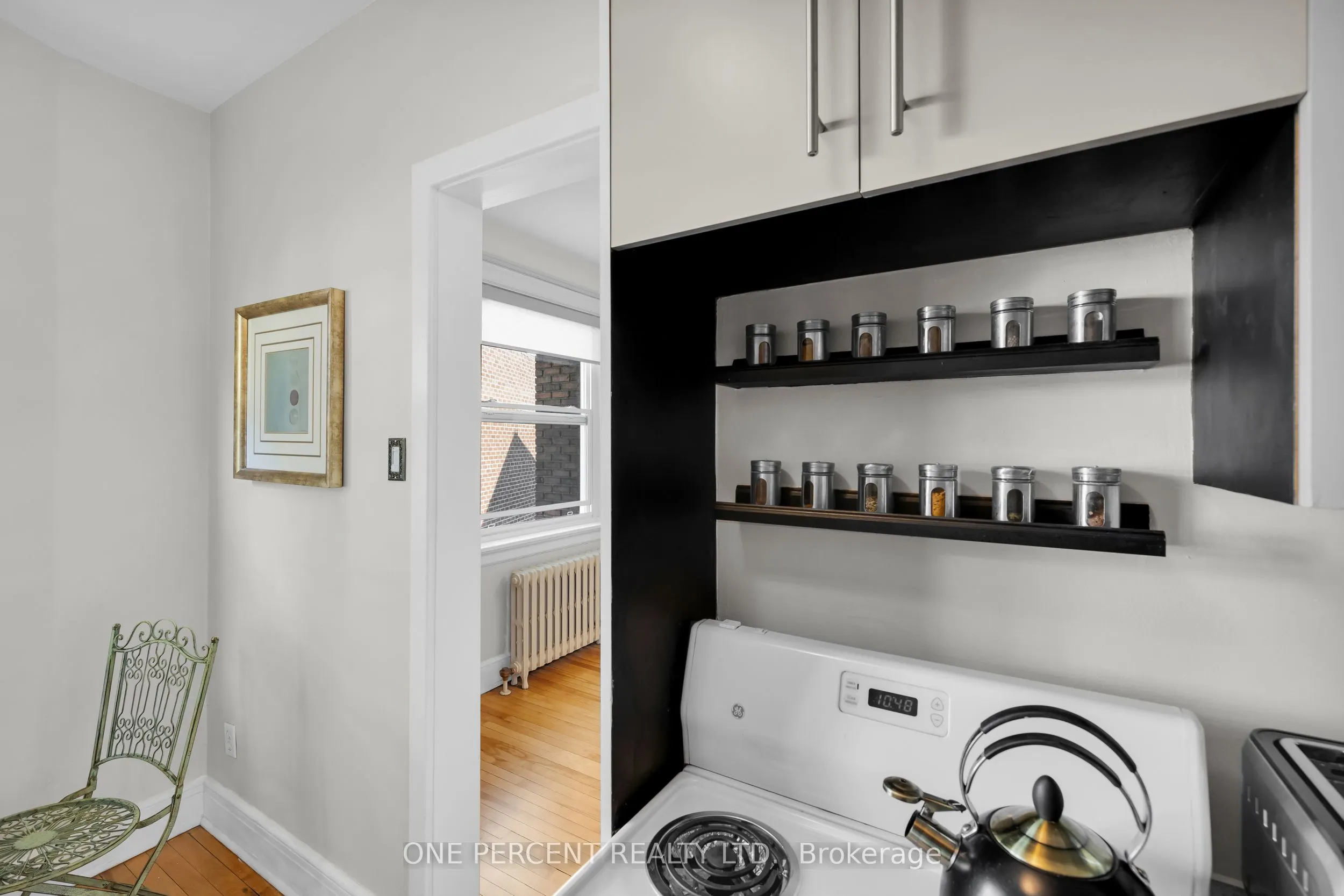 612 Bank Street, #25